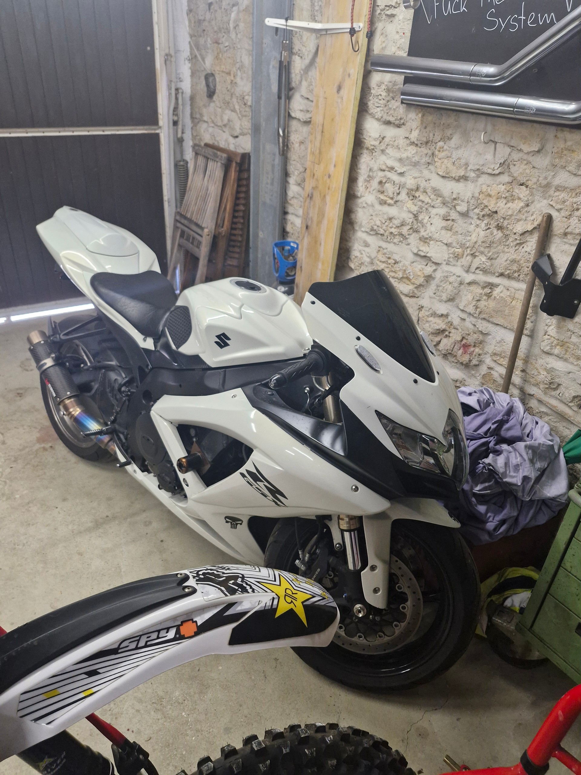 SUZUKI GSX-R 600 K9-image-2