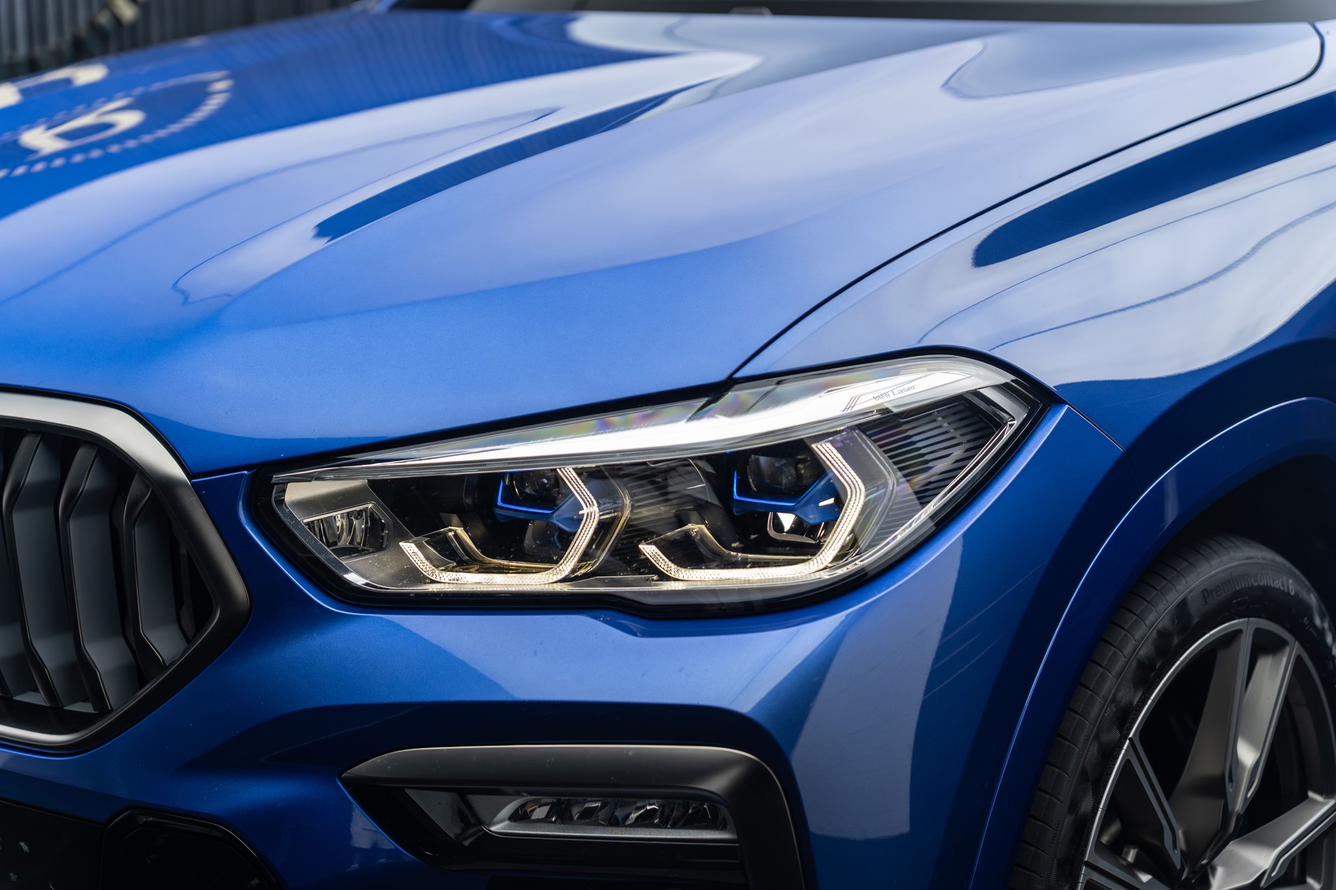 BMW X6 M50d-image-18