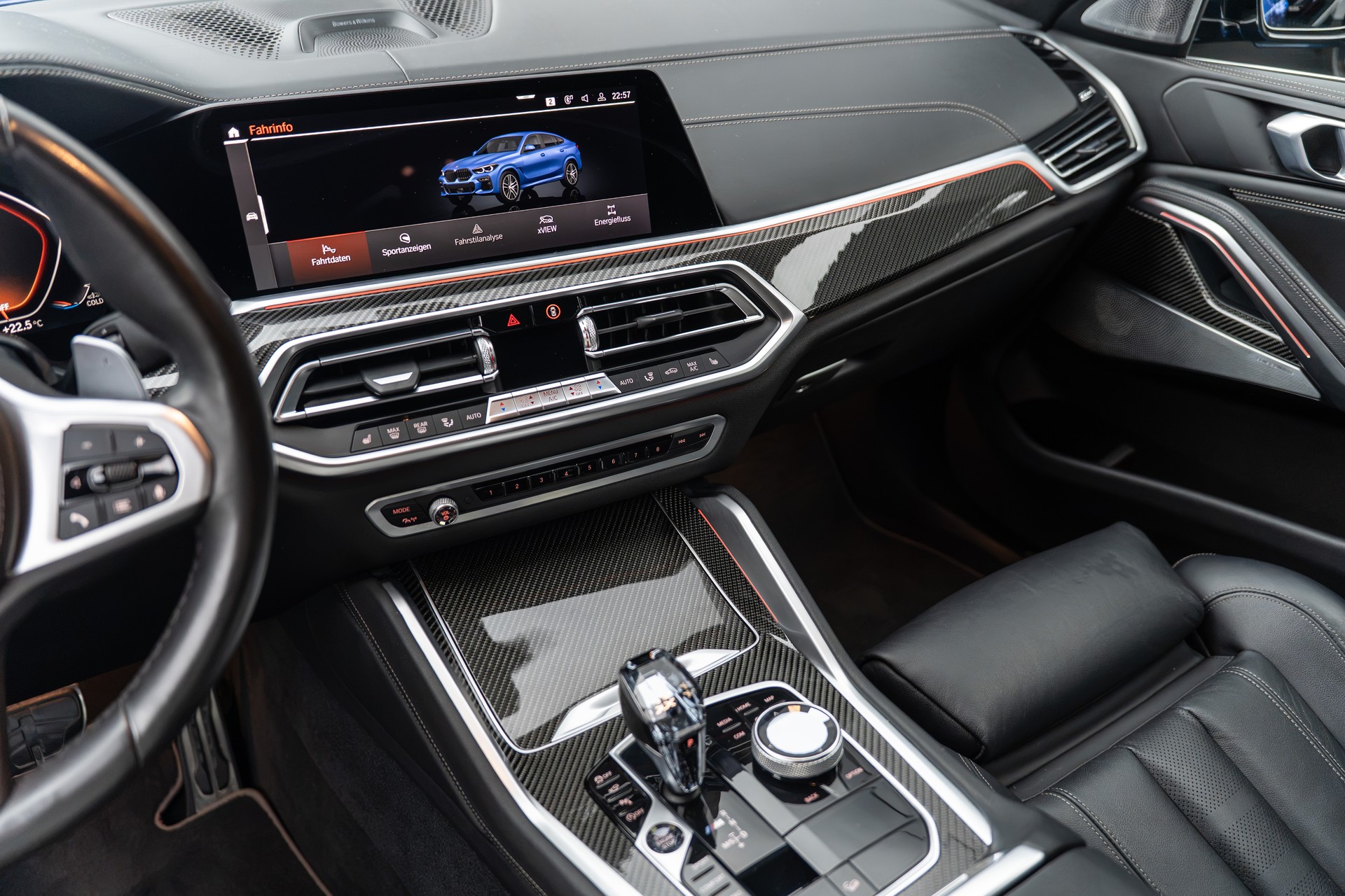 BMW X6 M50d-image-6