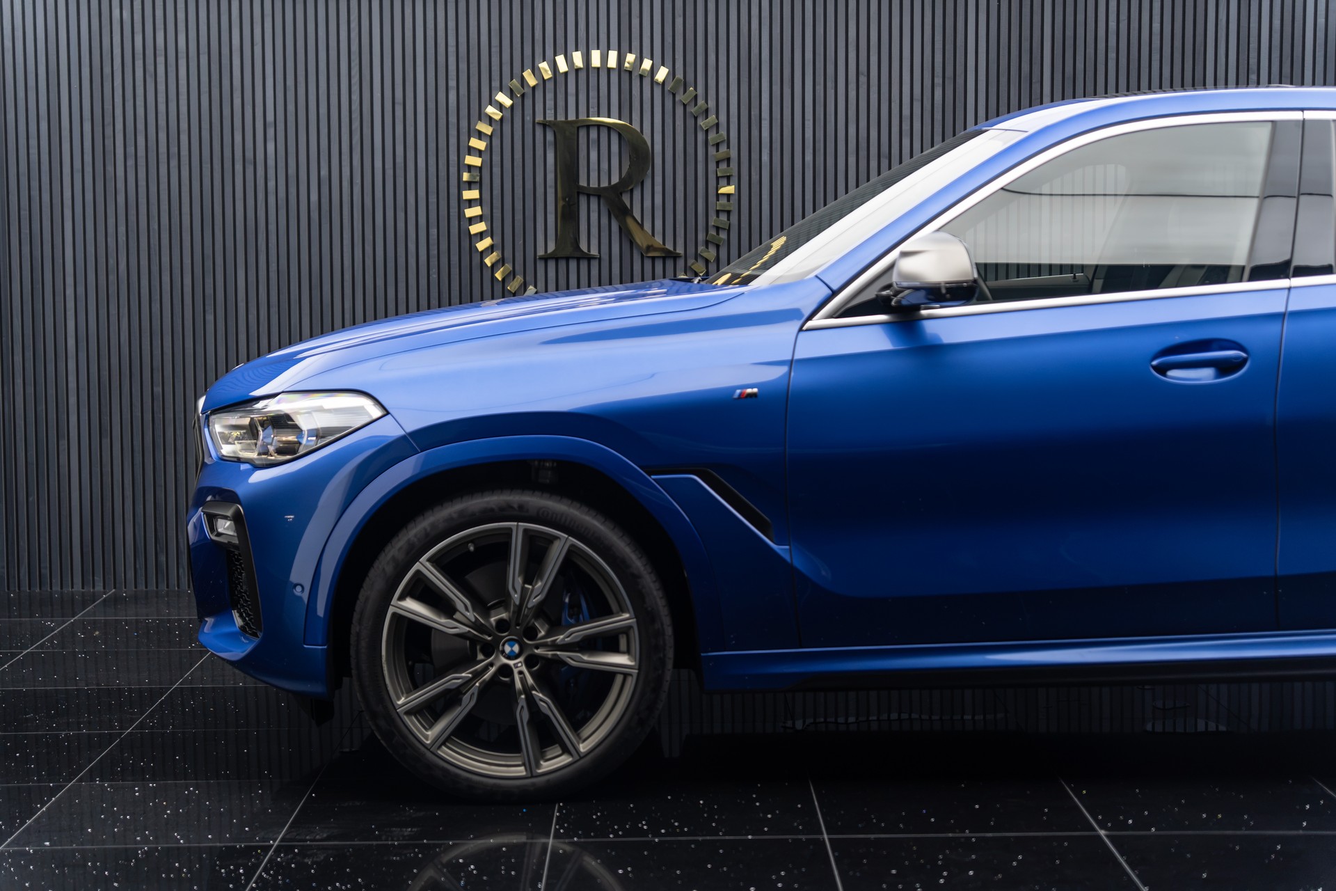 BMW X6 M50d-image-21