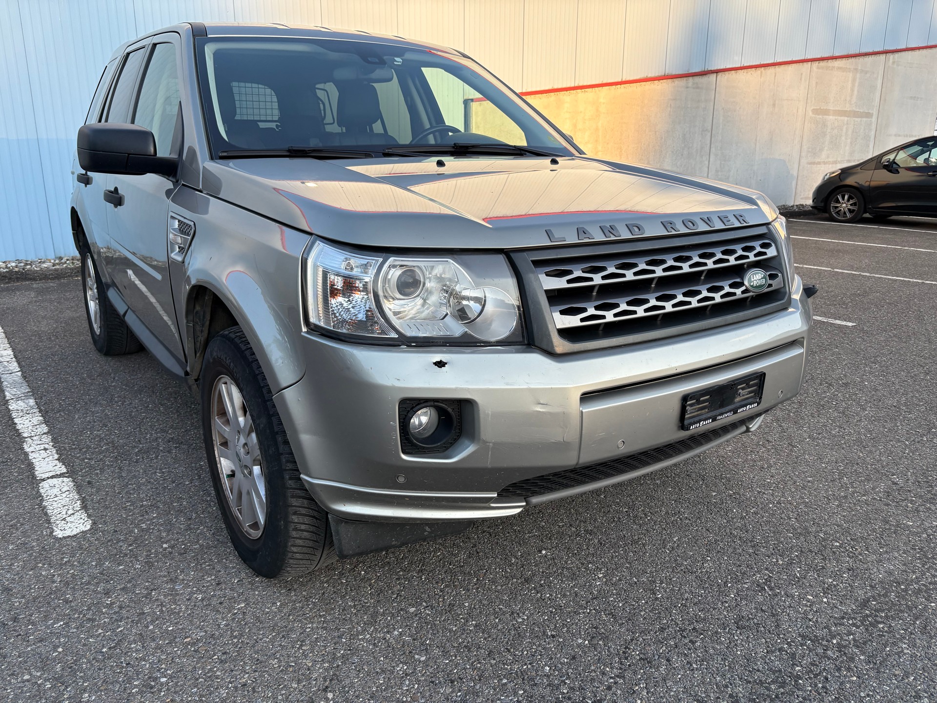 LAND ROVER Freelander 2.2 TD4 E Automatic-image-1