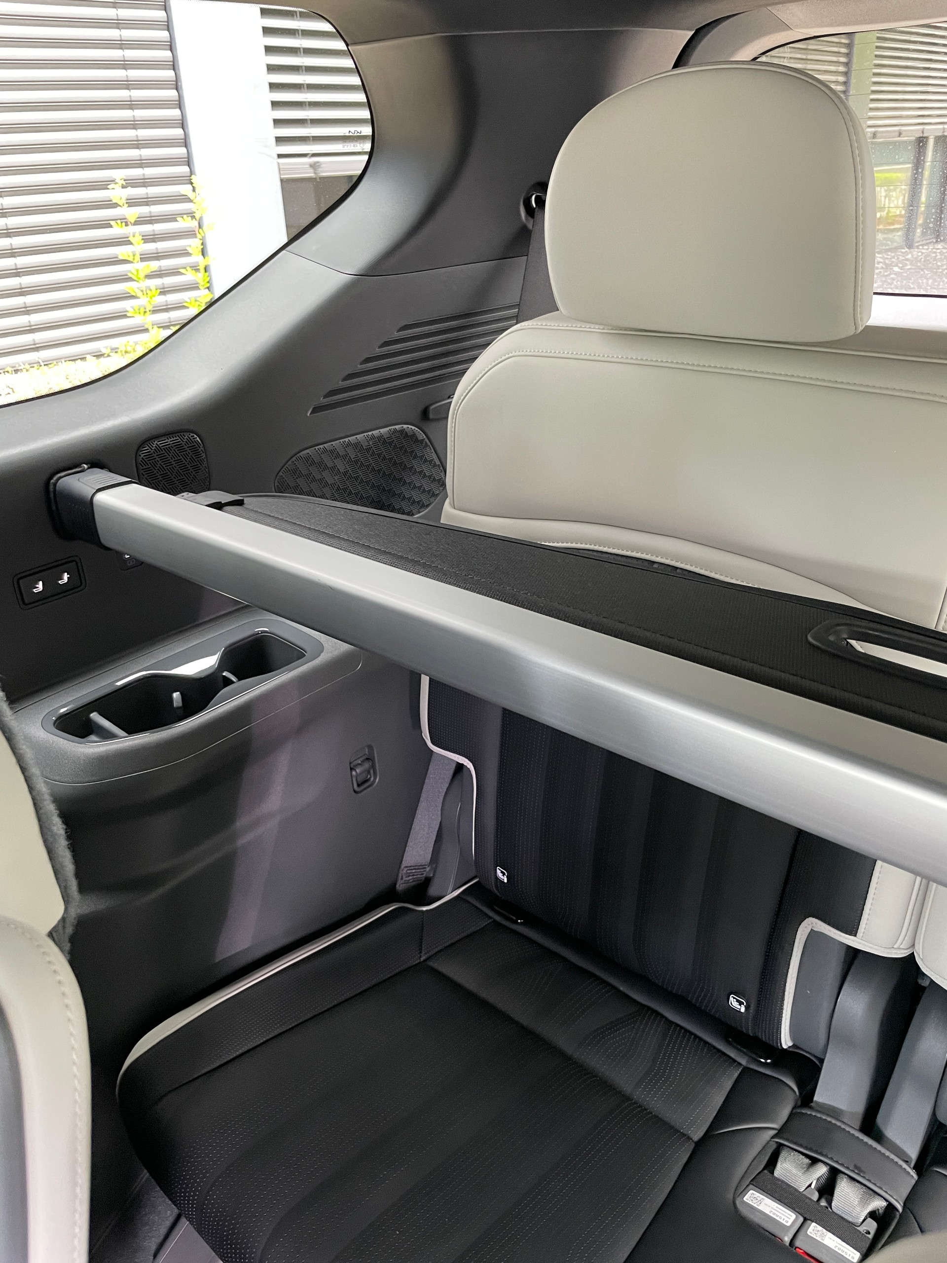KIA EV9 99,8 kWh GT-Line 4x4 mit Panoramadach und 6-Sitzer-image-24