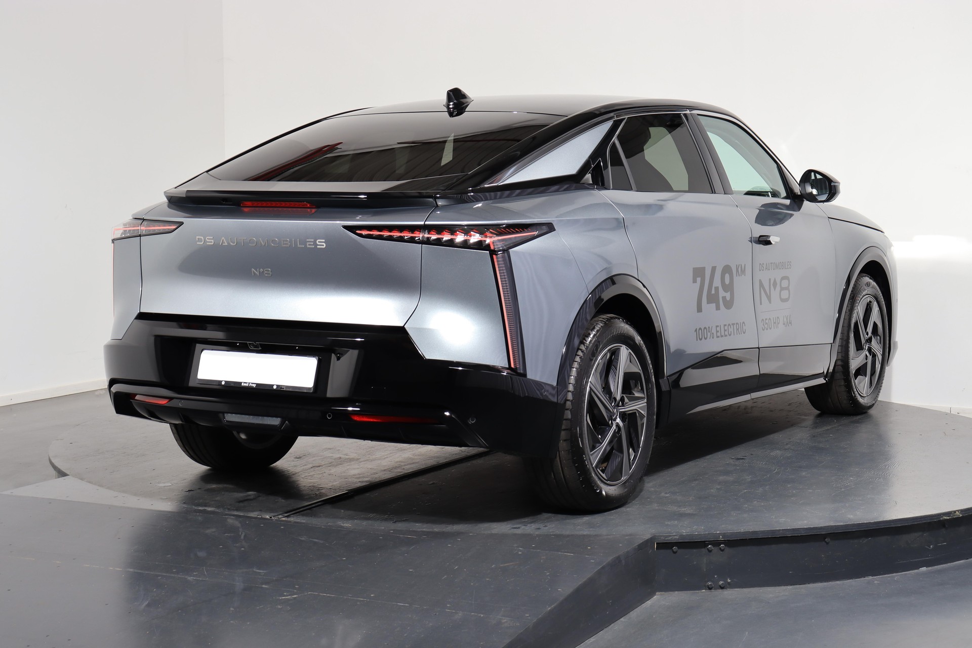 DS AUTOMOBILES No8 E-Tense Pallas-showroom-element-3