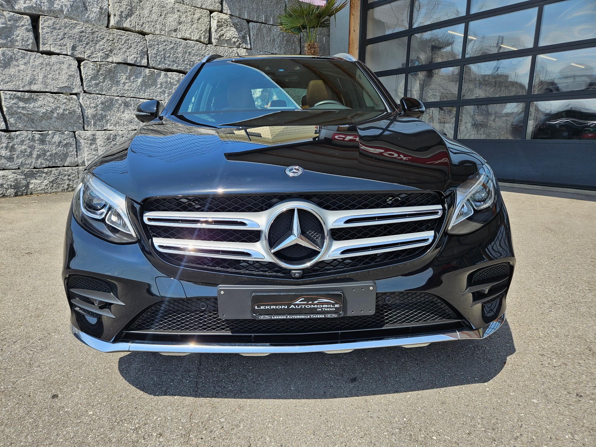 MERCEDES-BENZ GLC 250 AMG Line 4Matic 9G-Tronic-image-1