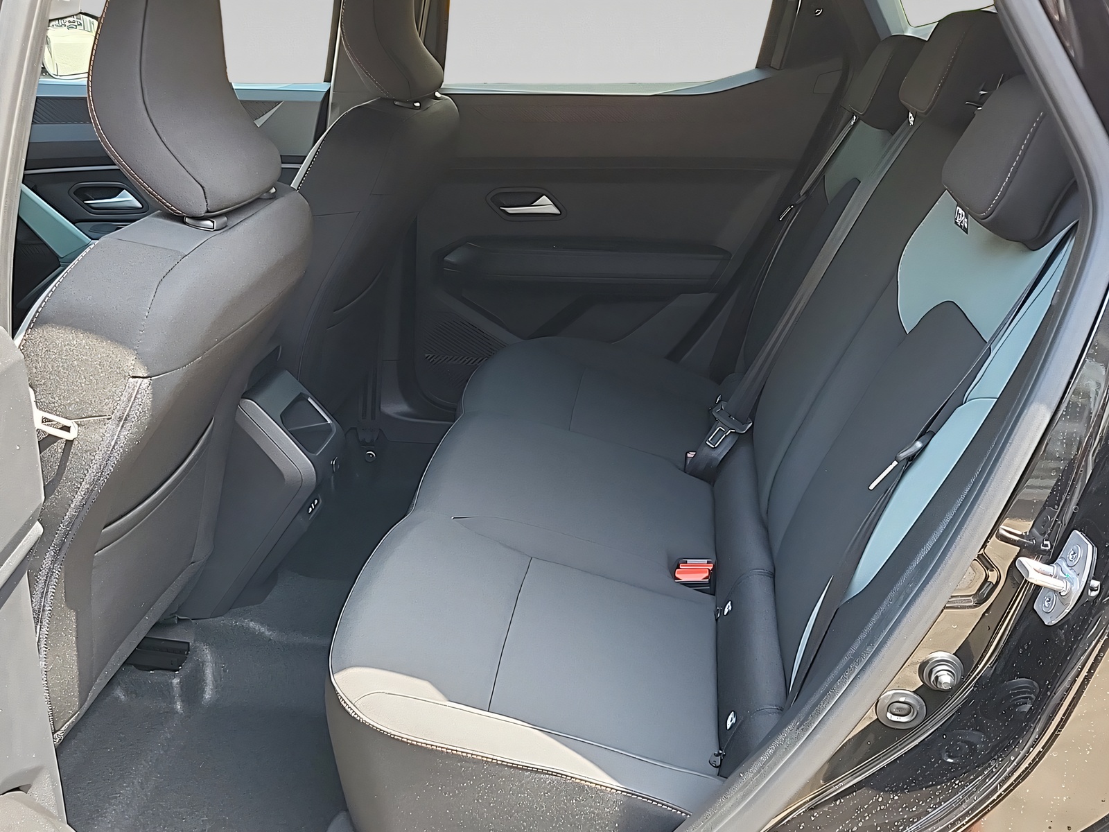 DACIA DUSTER Extreme hybrid 150 4x4-image-5