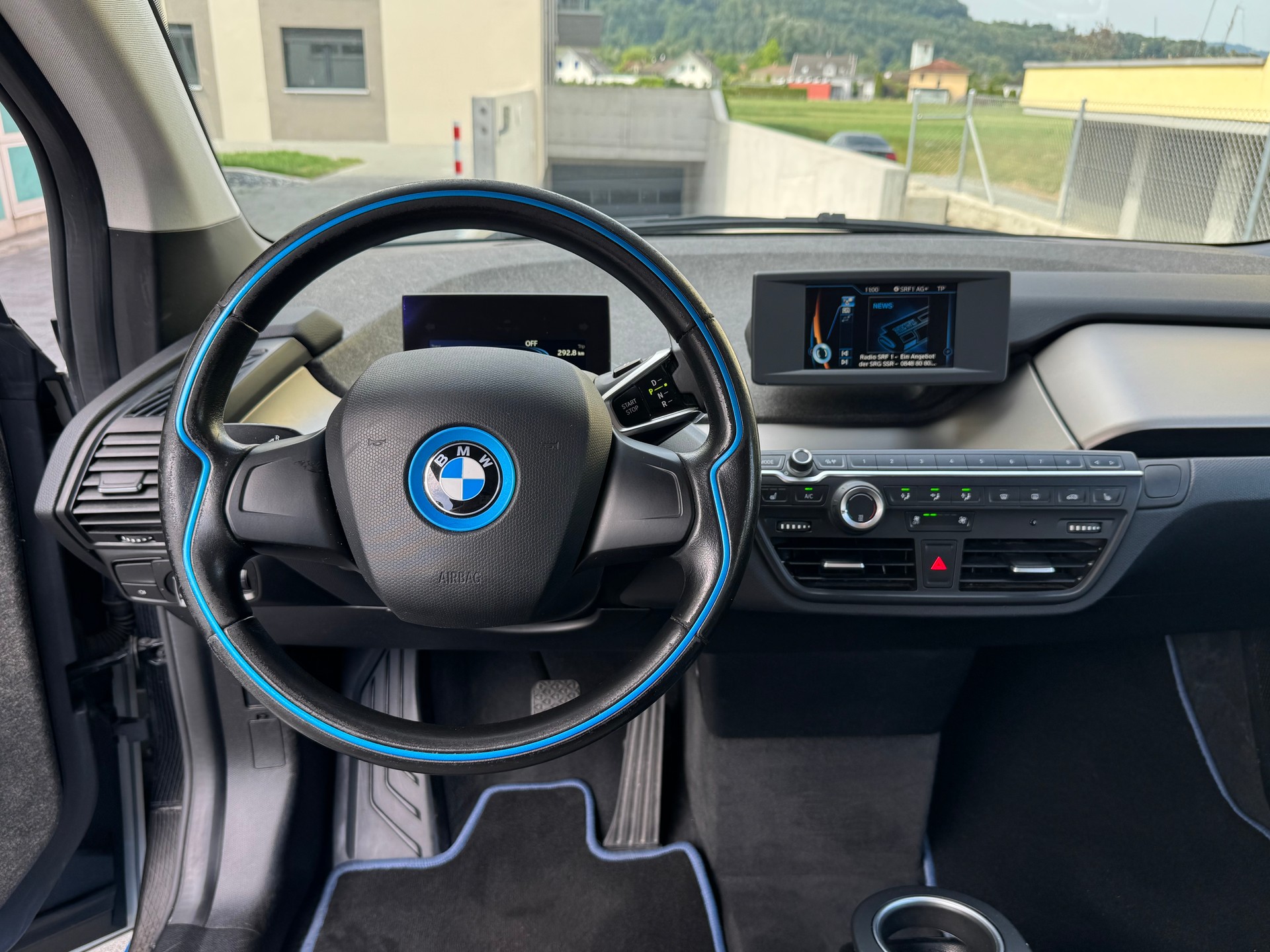 BMW i3 (94Ah)-image-10