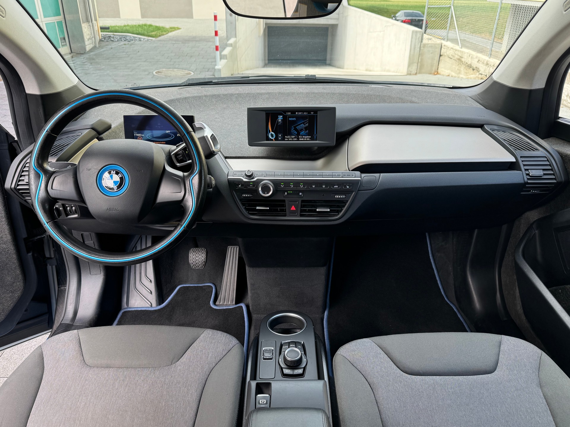 BMW i3 (94Ah)-image-9