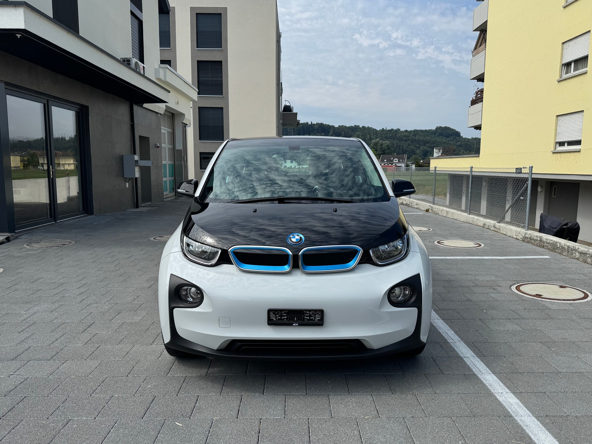 BMW i3 (94Ah)-image-7