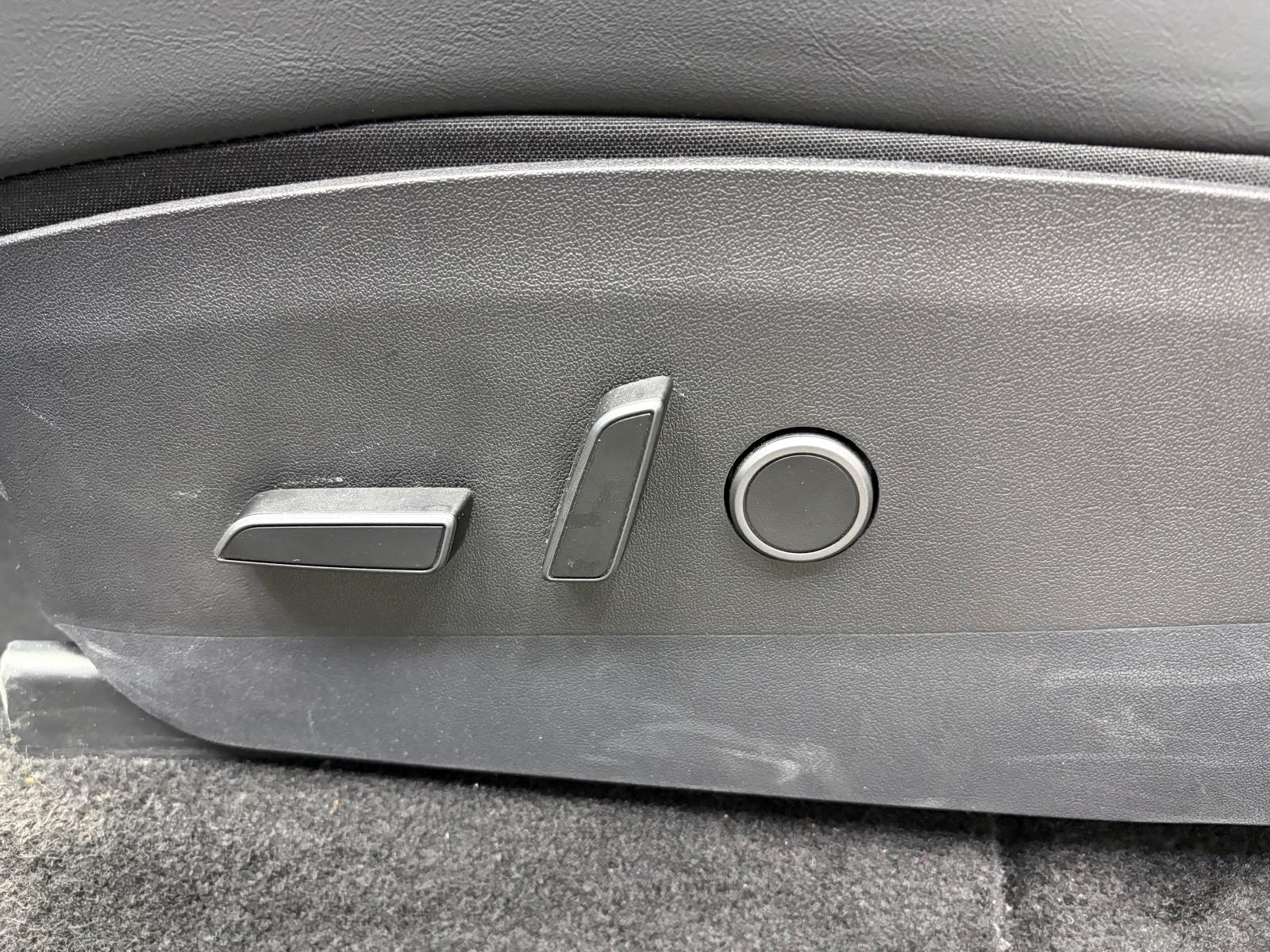 TESLA Model Y Long Range-image-8
