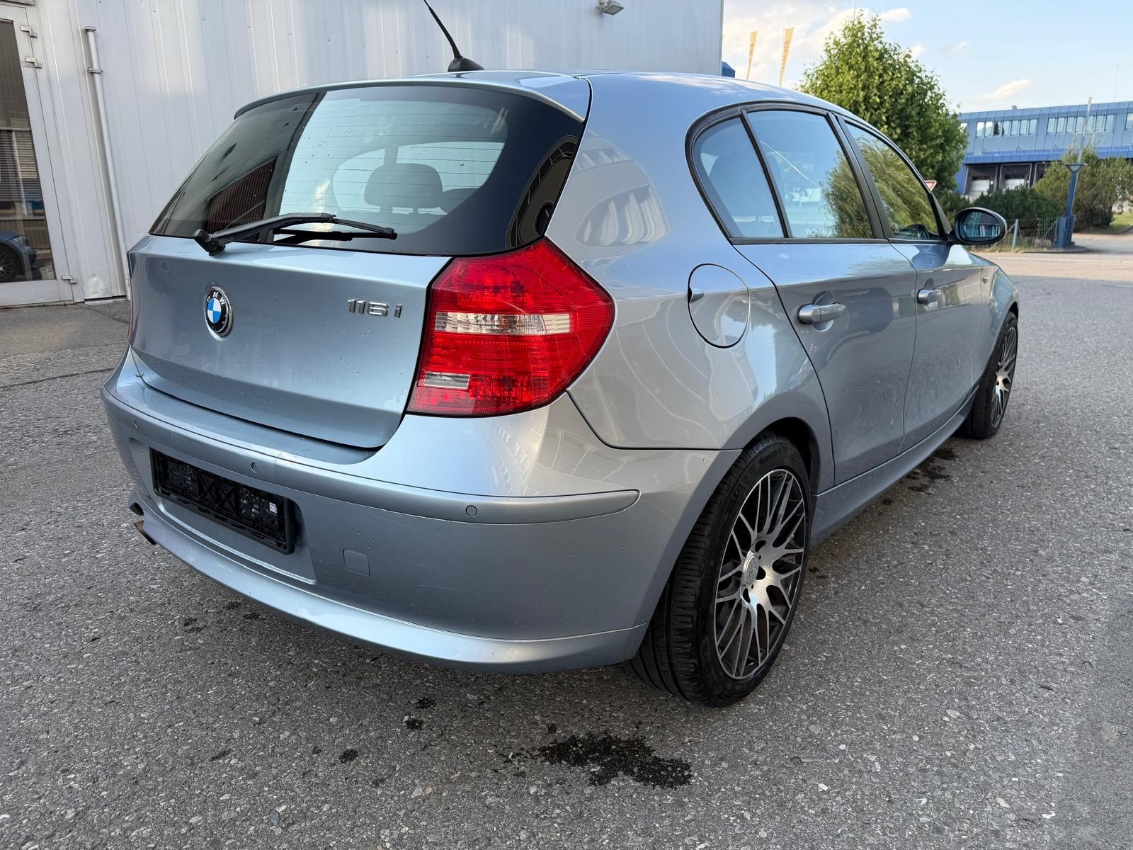 BMW 116i-image-5