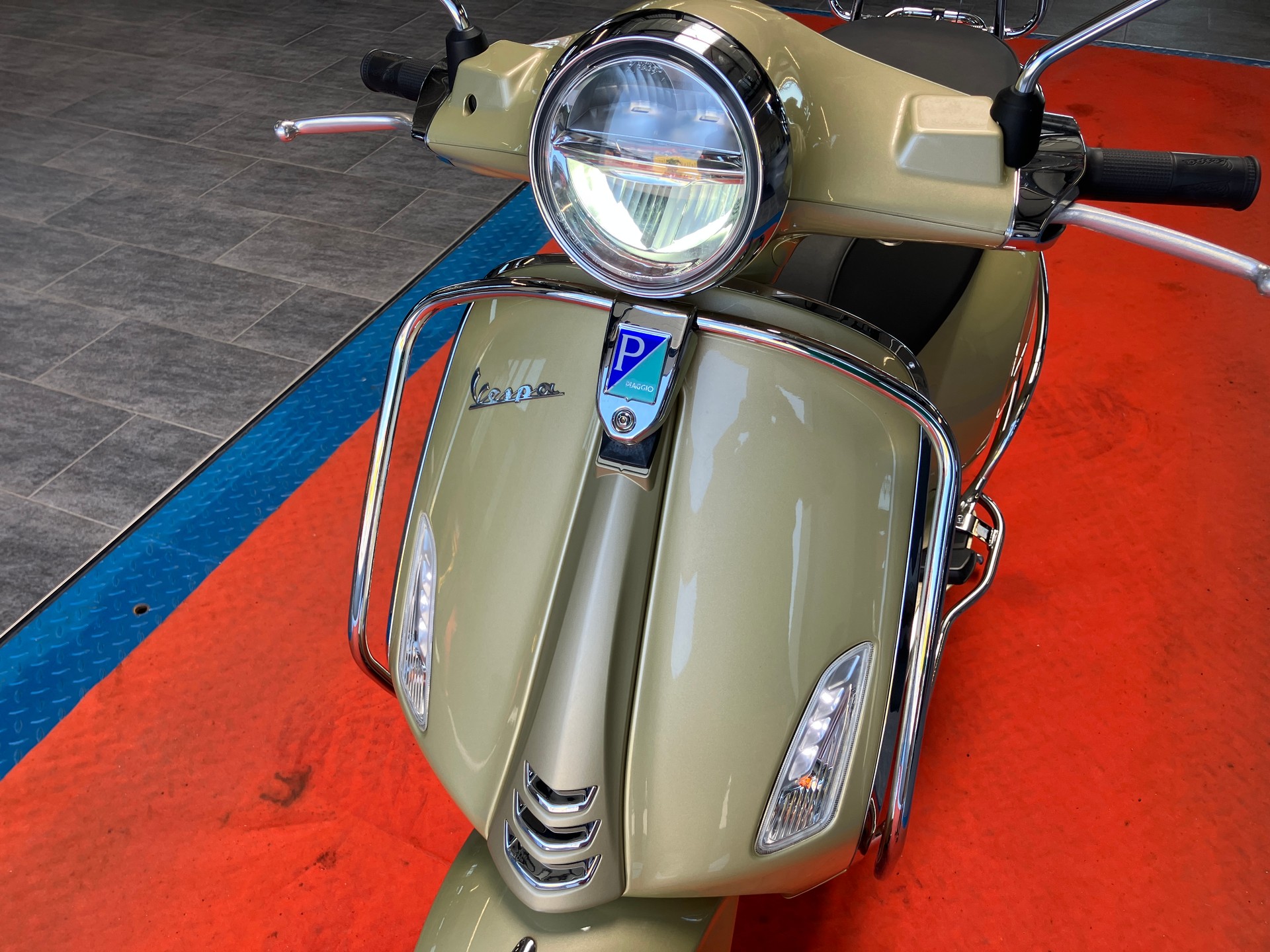 PIAGGIO Vespa 125 Primavera 75th Anniversary ABS-image-9