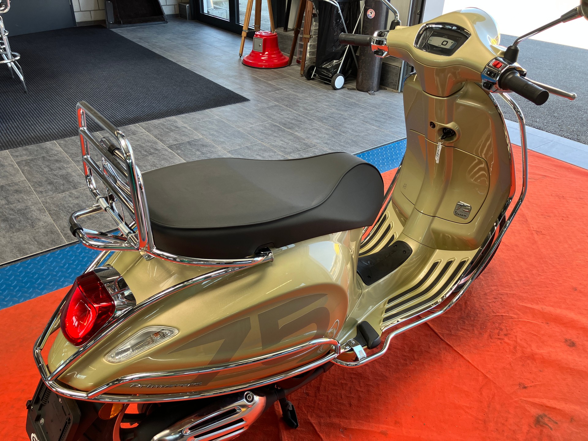 PIAGGIO Vespa 125 Primavera 75th Anniversary ABS-image-2