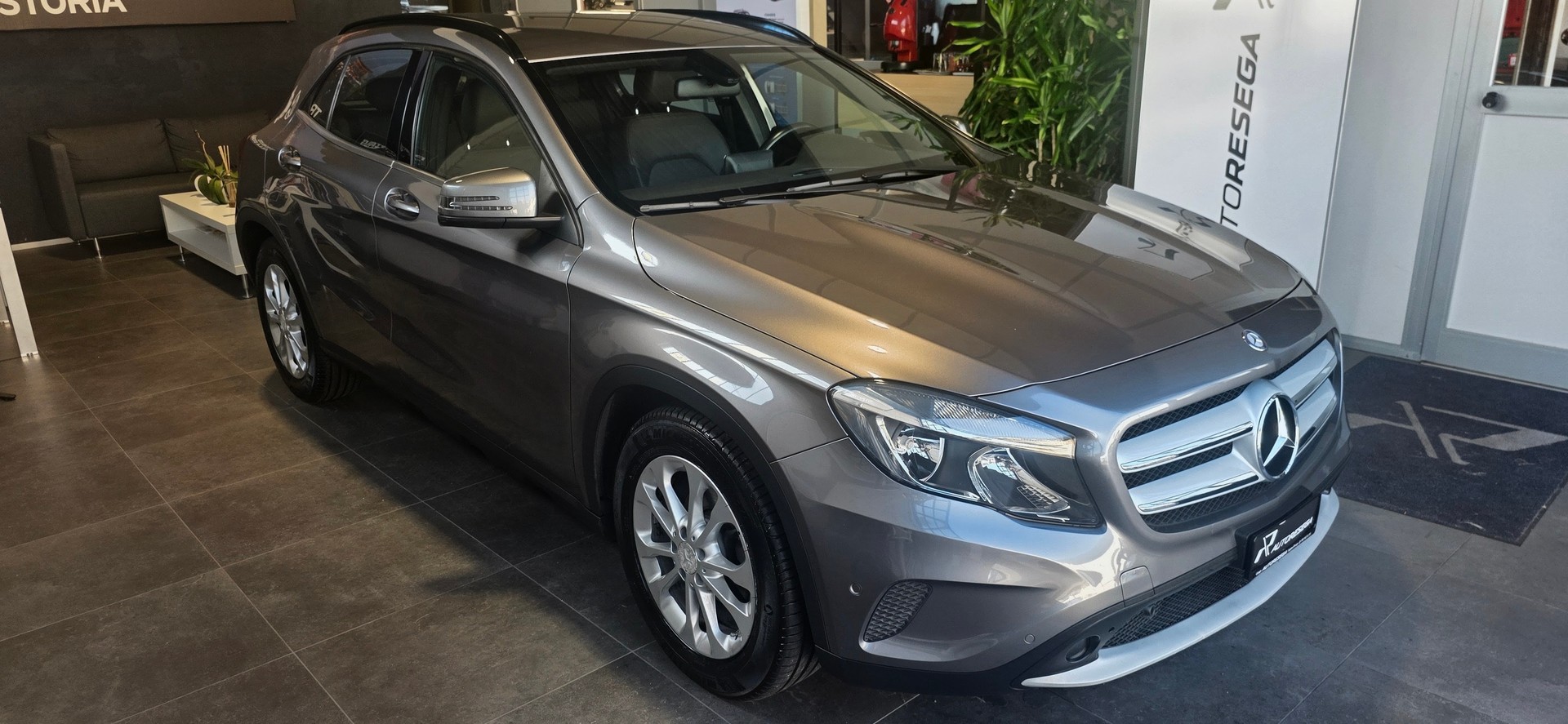MERCEDES-BENZ GLA 200 CDI Swiss Star Edition Style 4Matic 7G-DCT