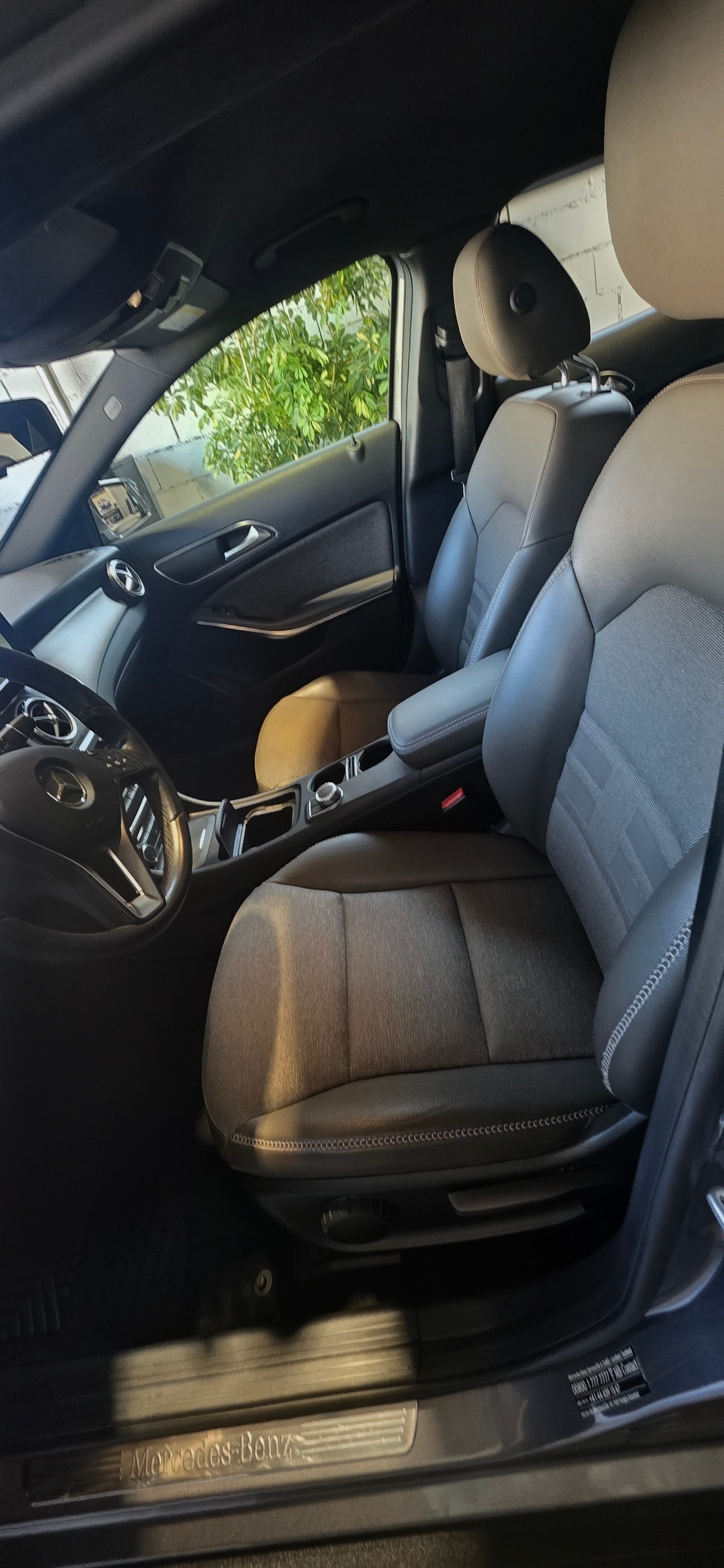 MERCEDES-BENZ GLA 200 CDI Swiss Star Edition Style 4Matic 7G-DCT-image-5