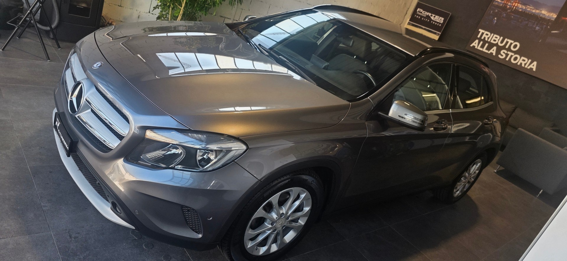 MERCEDES-BENZ GLA 200 CDI Swiss Star Edition Style 4Matic 7G-DCT-image-1
