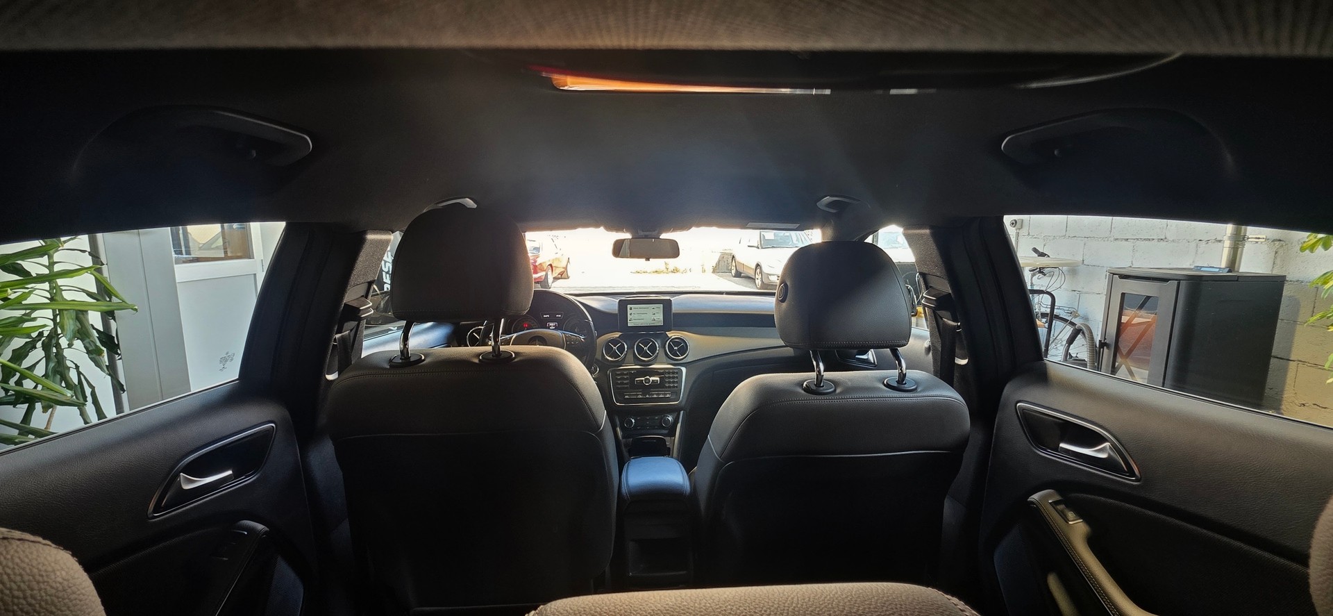 MERCEDES-BENZ GLA 200 CDI Swiss Star Edition Style 4Matic 7G-DCT-image-10