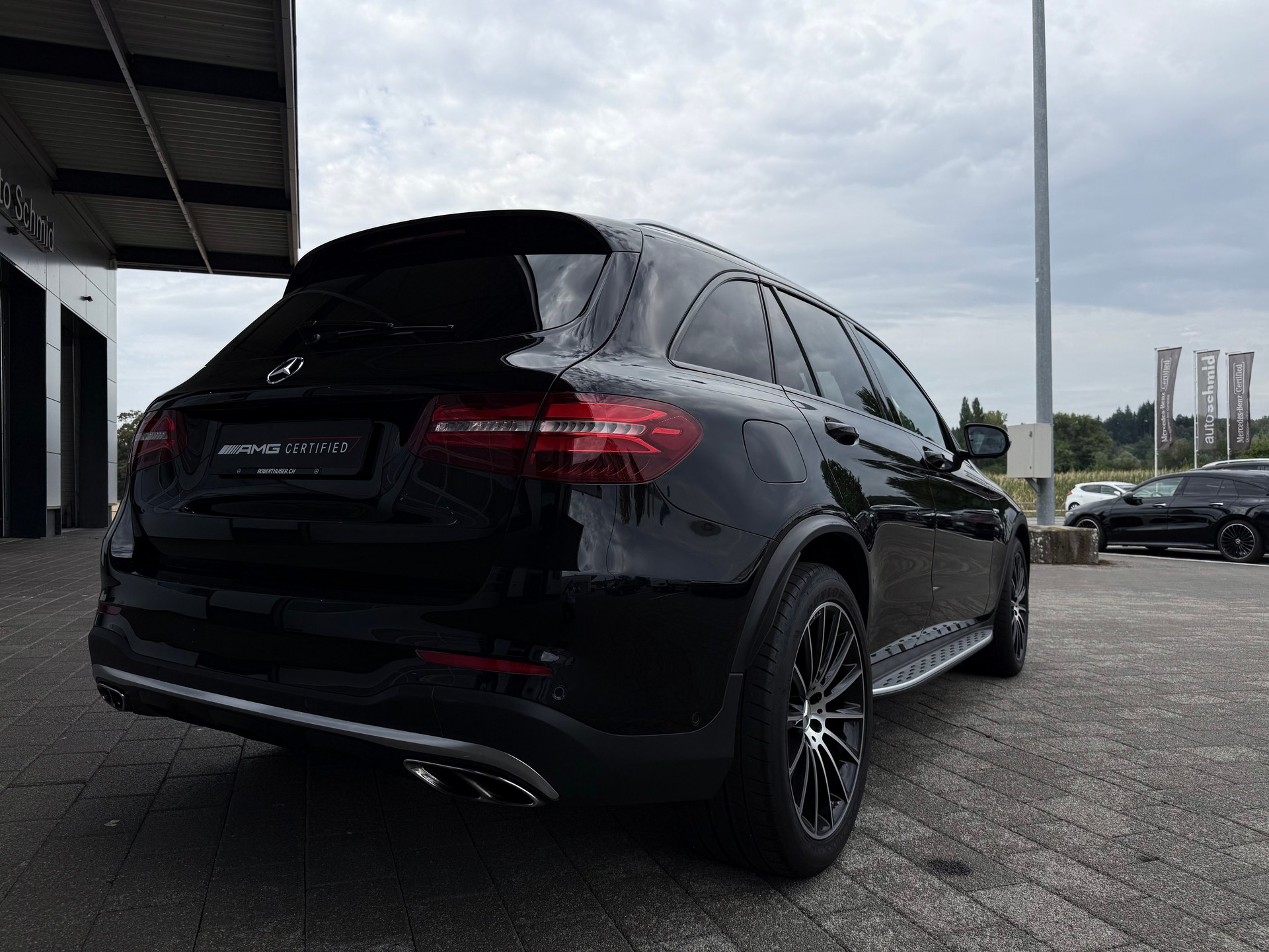 MERCEDES-BENZ GLC 43 AMG 4Matic 9G-Tronic-showroom-element-1