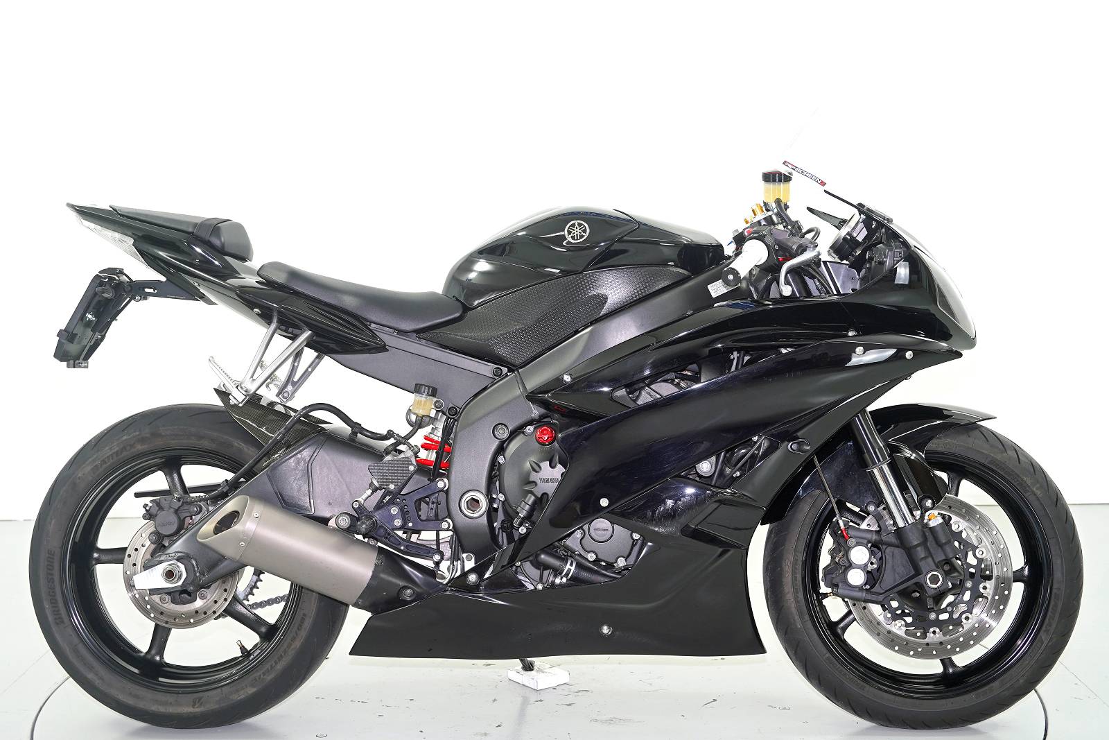 YAMAHA YZF-R6-image-3