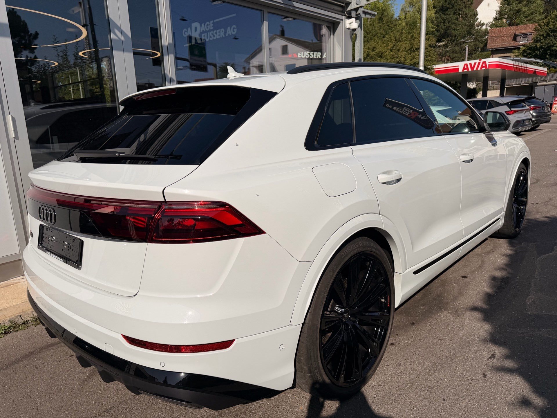 AUDI Q8 3.0 TDI 231PS QUATTRO *** 360 GRAD KAMERA & 4 JAHRE AUDI WERKSGARANTIE ***-showroom-element-3