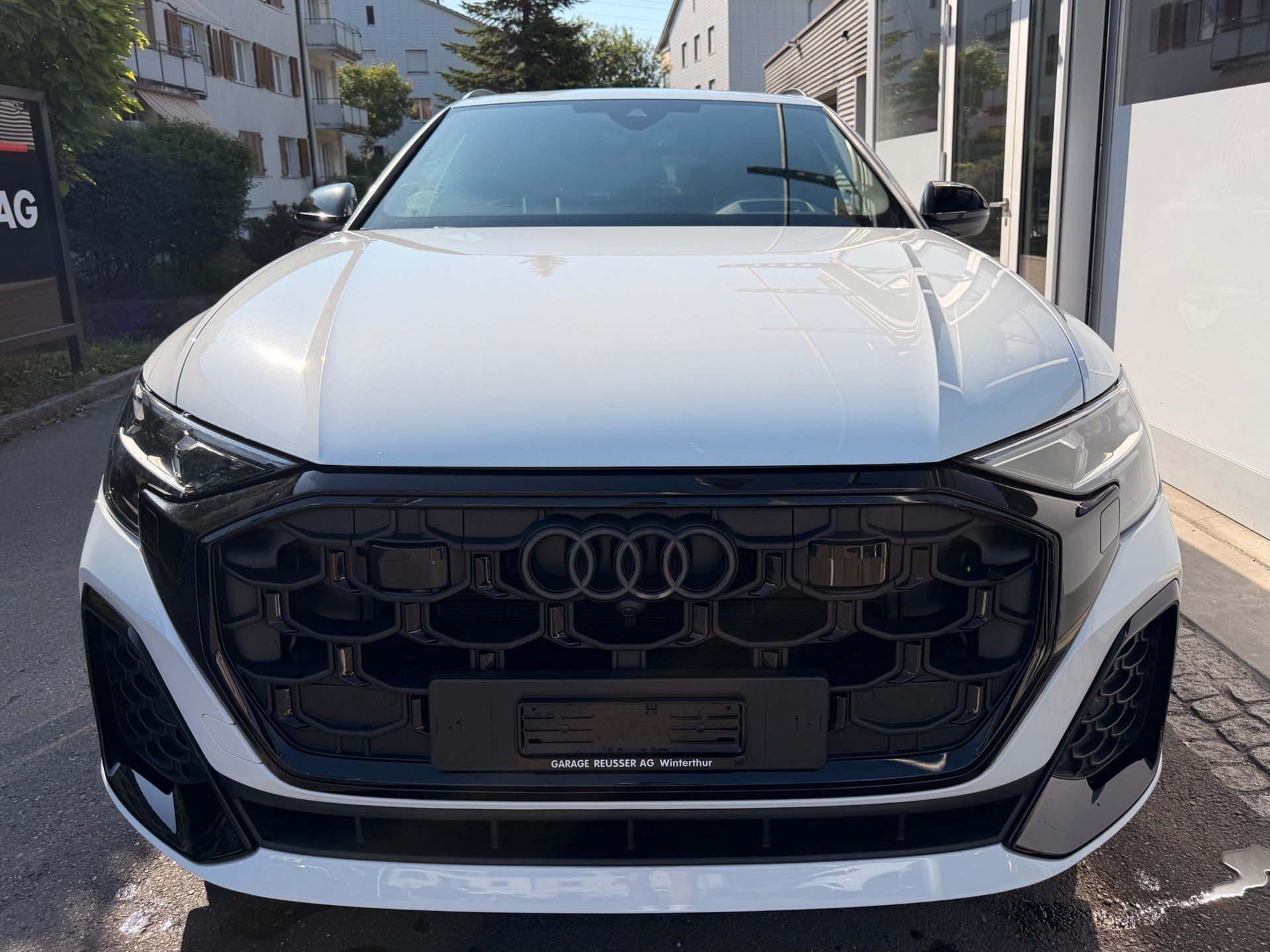 AUDI Q8 3.0 TDI 231PS QUATTRO *** 360 GRAD KAMERA & 4 JAHRE AUDI WERKSGARANTIE ***-showroom-element-1