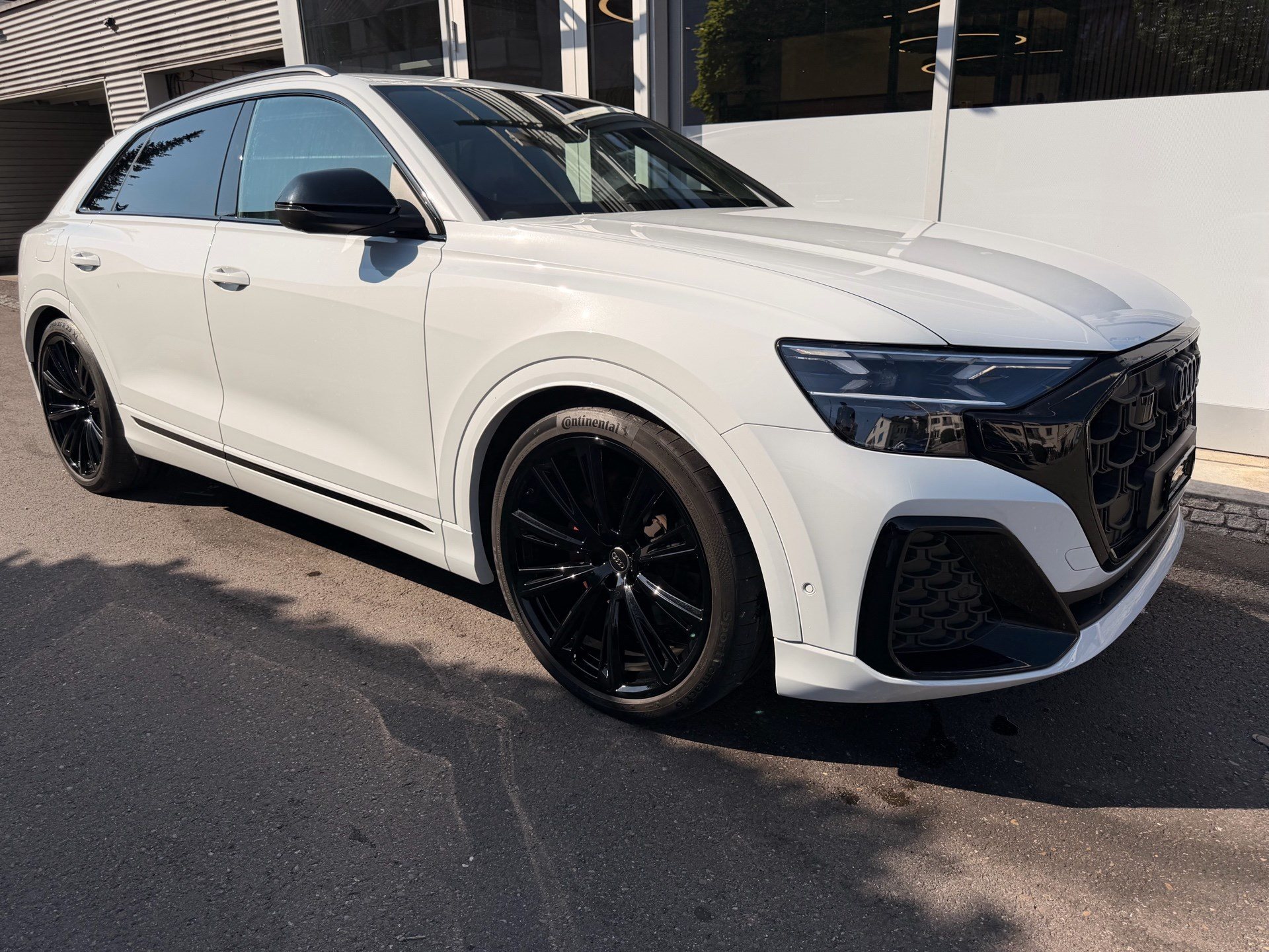 AUDI Q8 3.0 TDI 231PS QUATTRO *** 360 GRAD KAMERA & 4 JAHRE AUDI WERKSGARANTIE ***-showroom-element-2