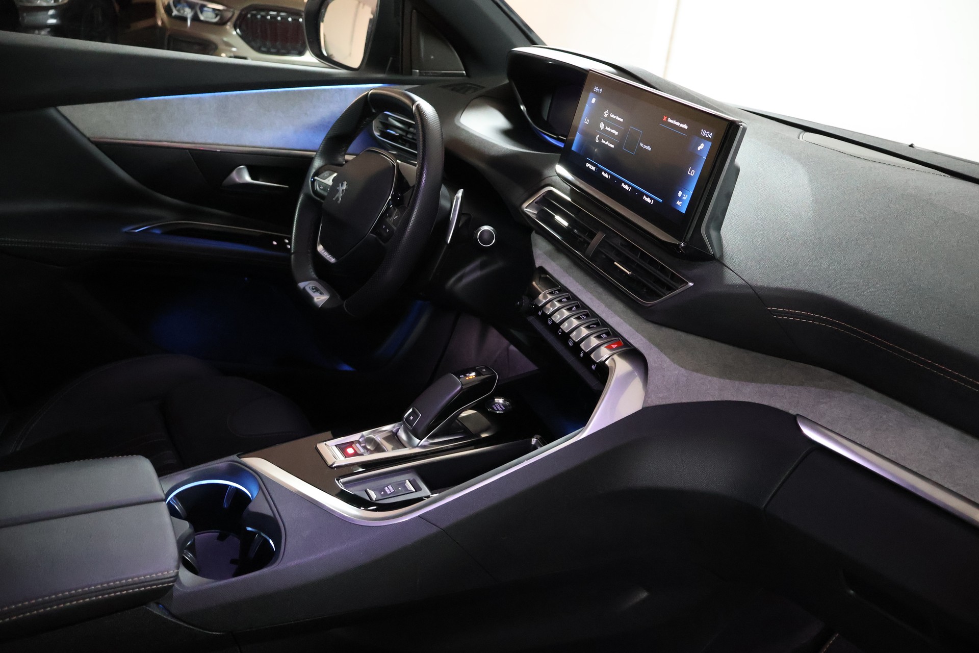 PEUGEOT 3008 1.6 PureTech GT Pack EAT8-image-10