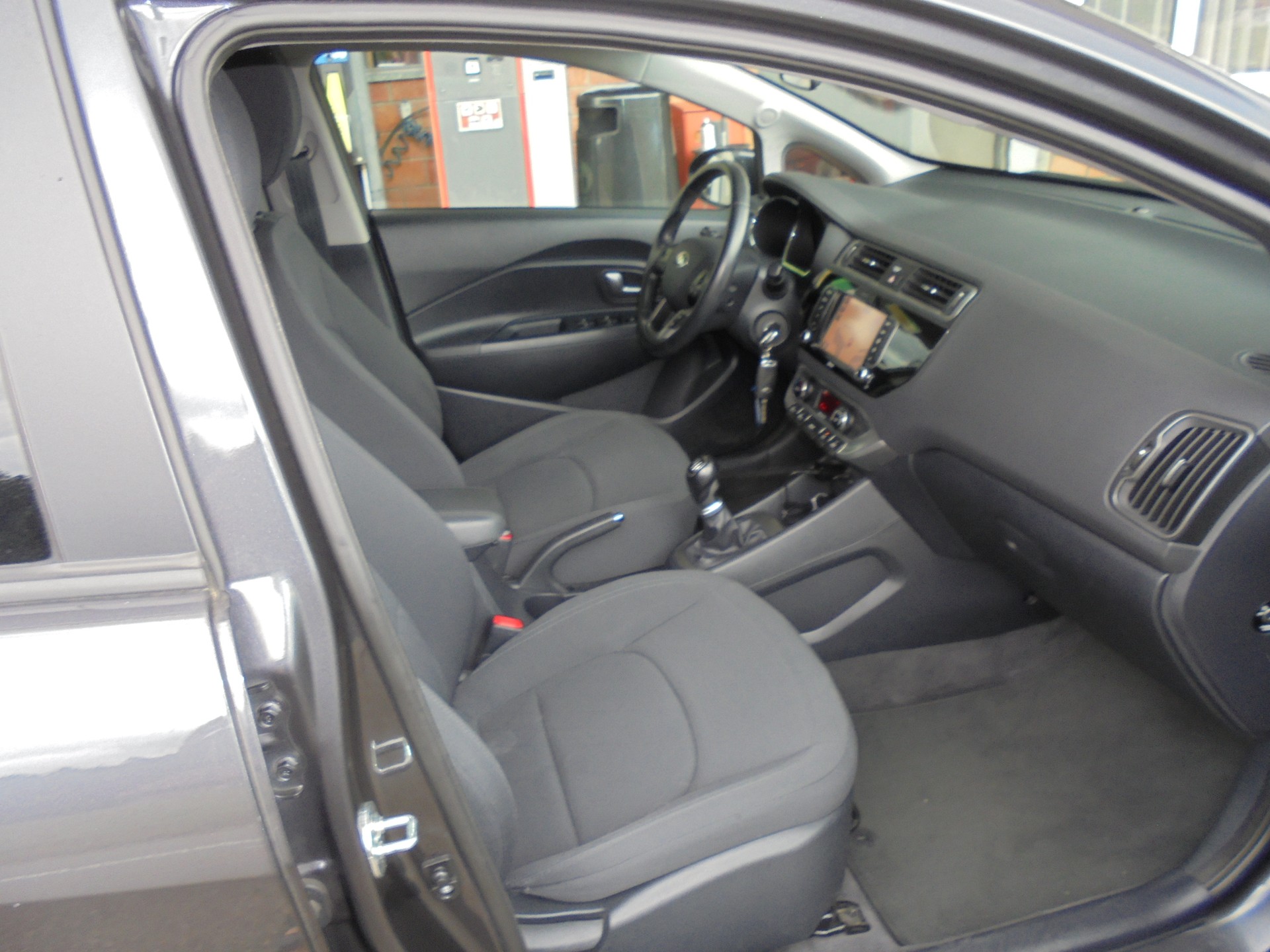KIA Rio 1.4 CVVT Swiss Champion-image-6