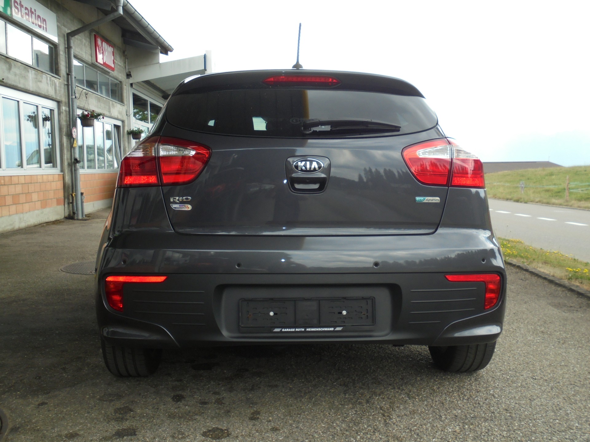 KIA Rio 1.4 CVVT Swiss Champion-image-2
