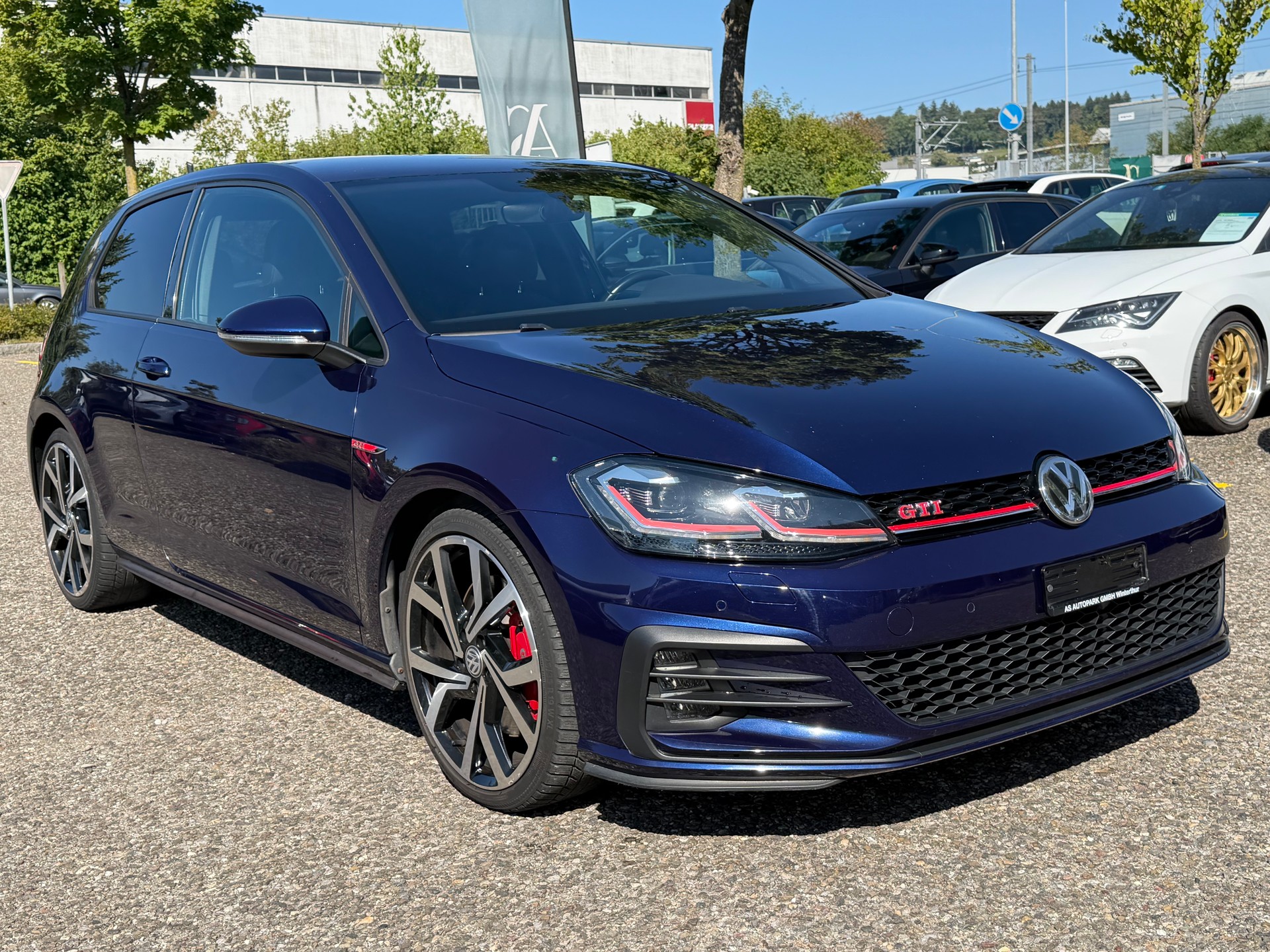 VW Golf 2.0 TSI GTI Performance DSG-showroom-element-2