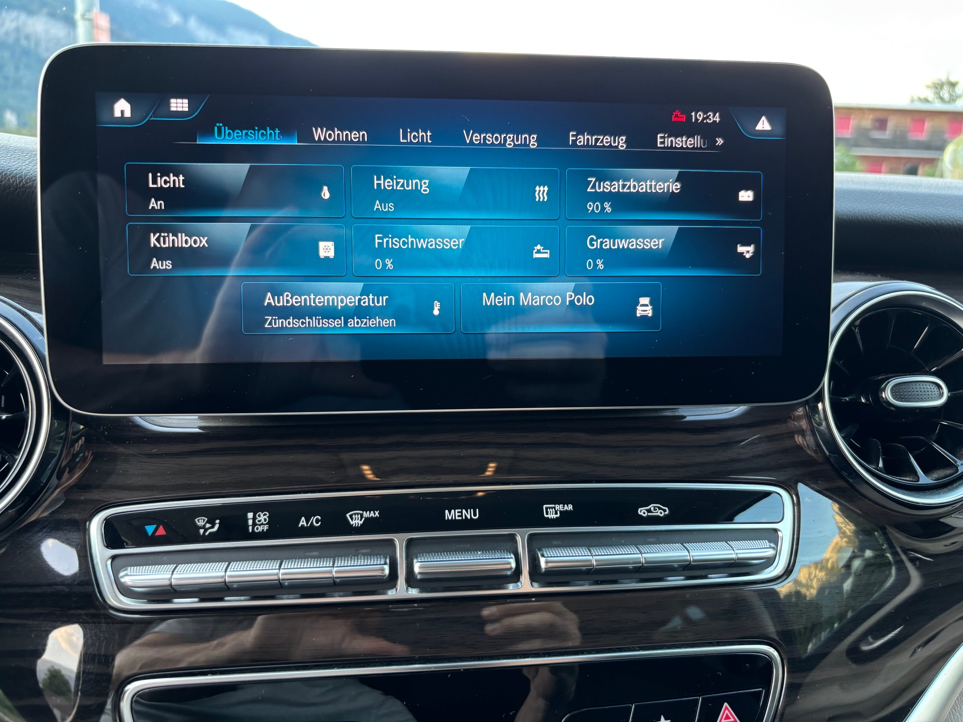 MERCEDES-BENZ Marco Polo 4Matic 250d-image-13