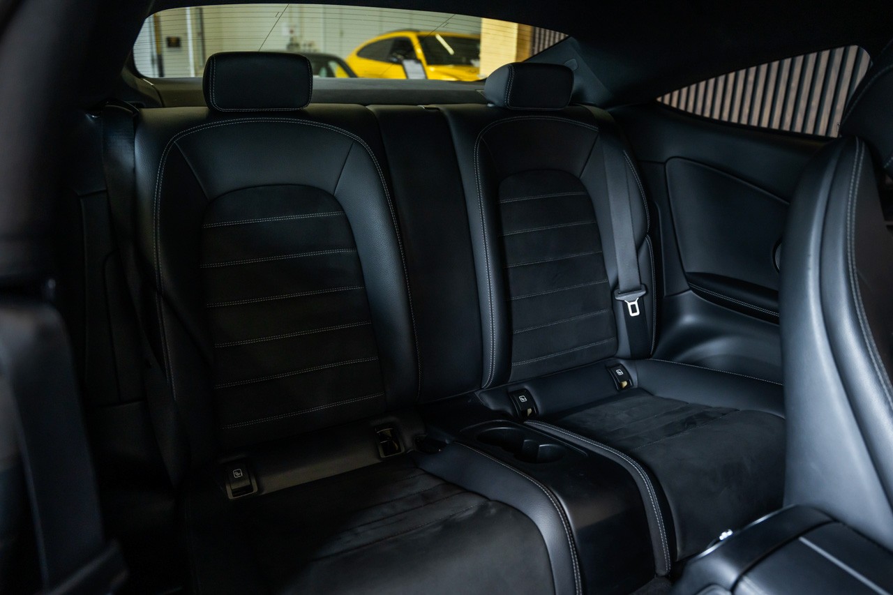MERCEDES-BENZ C 200 Coupé AMG Line 9G-Tronic-image-17
