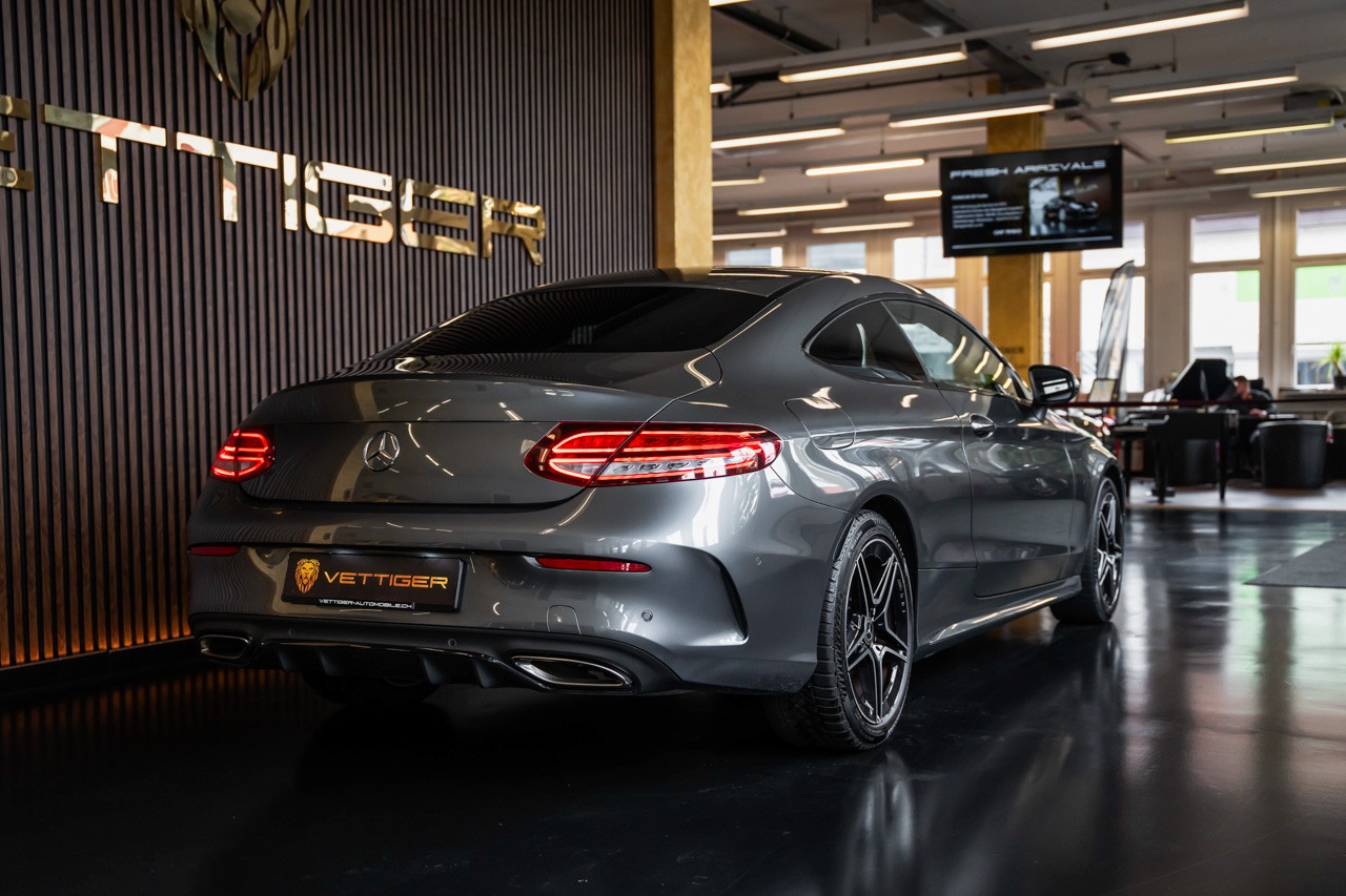 MERCEDES-BENZ C 200 Coupé AMG Line 9G-Tronic-image-6