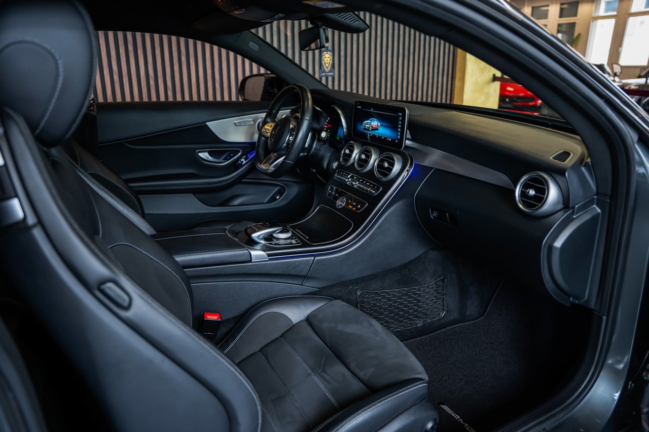 MERCEDES-BENZ C 200 Coupé AMG Line 9G-Tronic-image-14