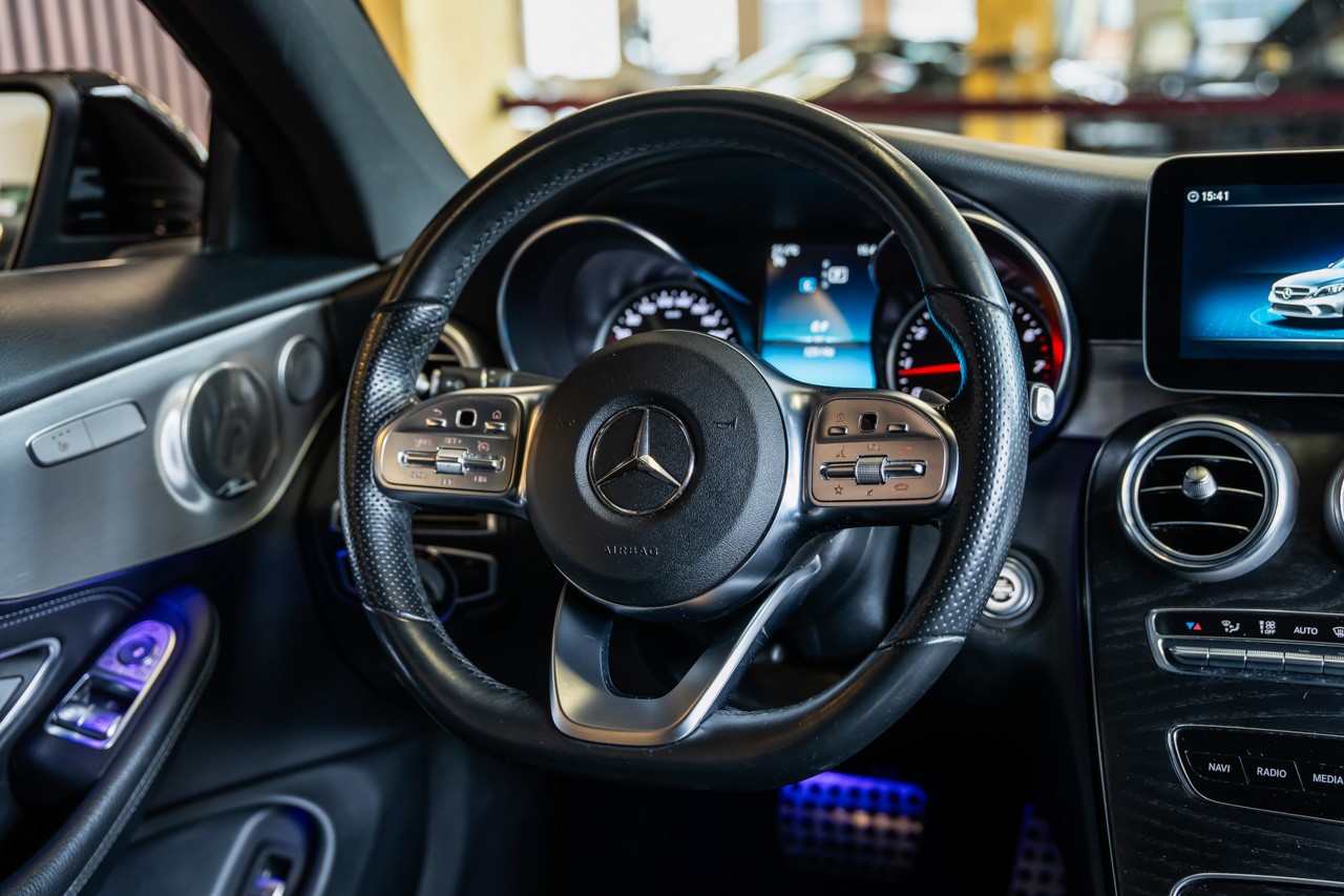 MERCEDES-BENZ C 200 Coupé AMG Line 9G-Tronic-image-28