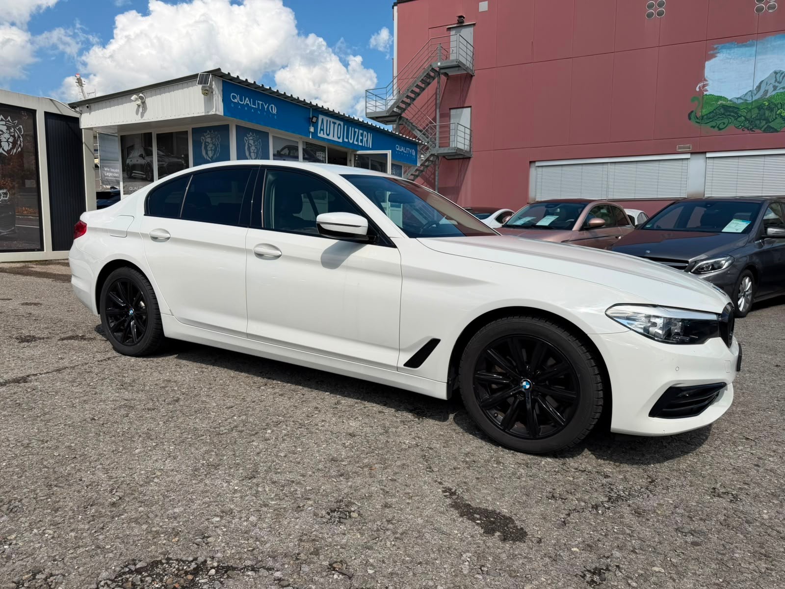 BMW 520i Sport Line M-Paket Steptronic-showroom-element-3