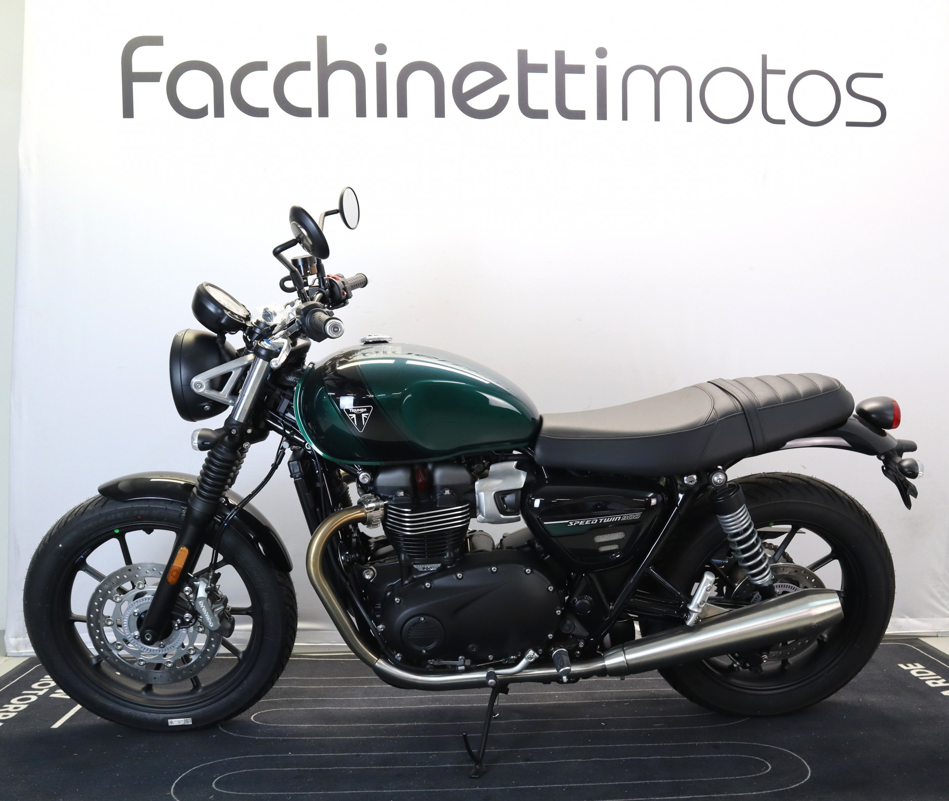 TRIUMPH Speed Twin 900-image-1