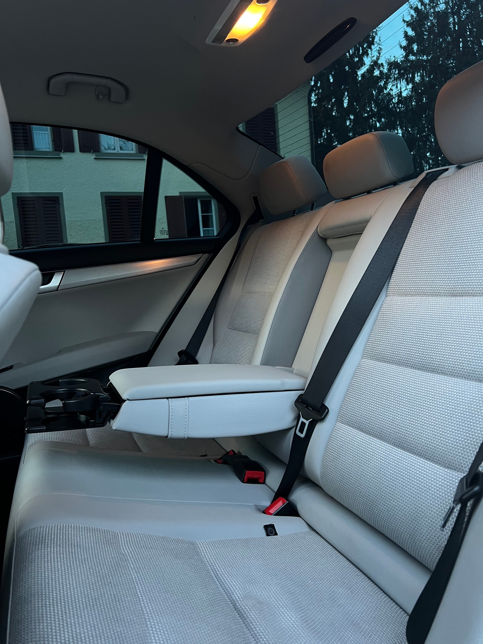MERCEDES-BENZ C 350 Elégance 4Matic 7G-Tronic-image-15