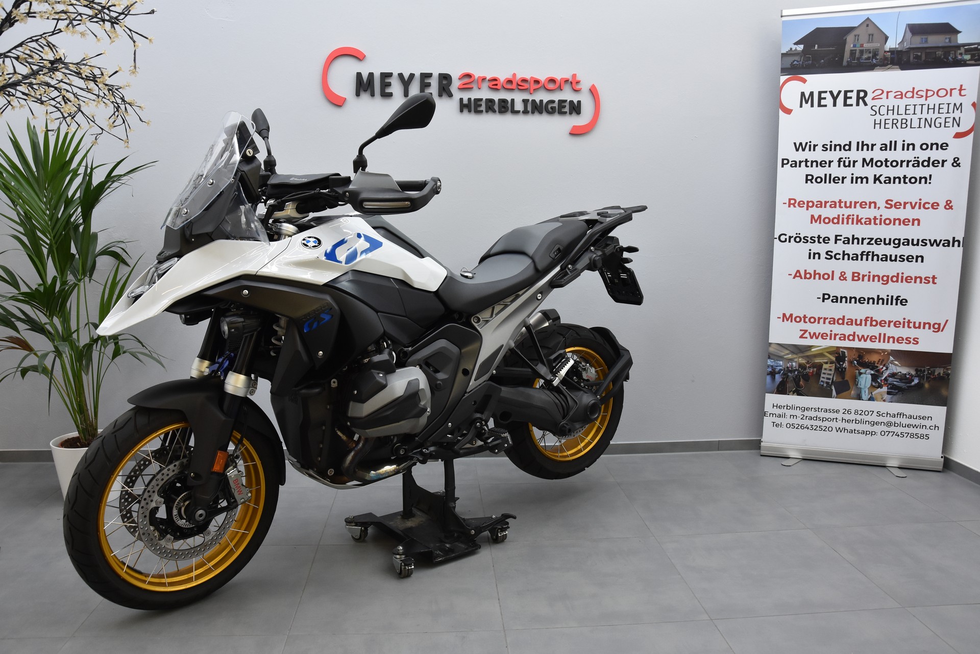 BMW R 1300 GS-image-4
