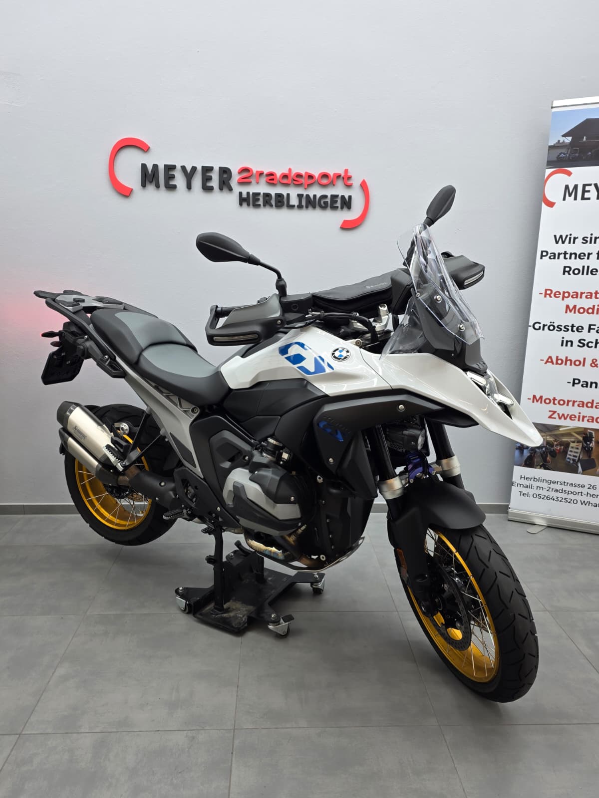 BMW R 1300 GS-image-0