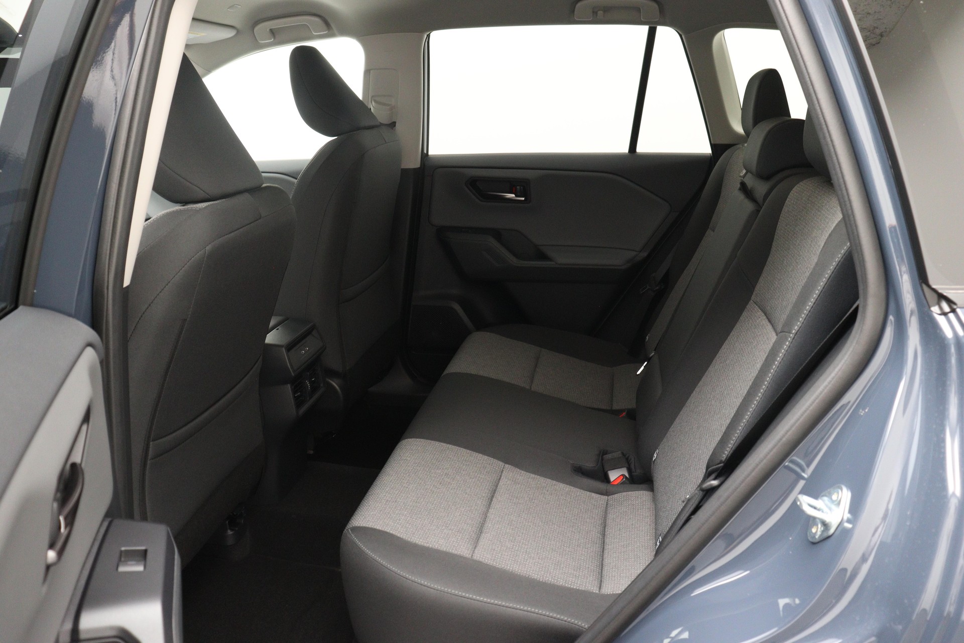 TOYOTA RAV4 2.5 Plug-In-Hybrid Trend-image-6
