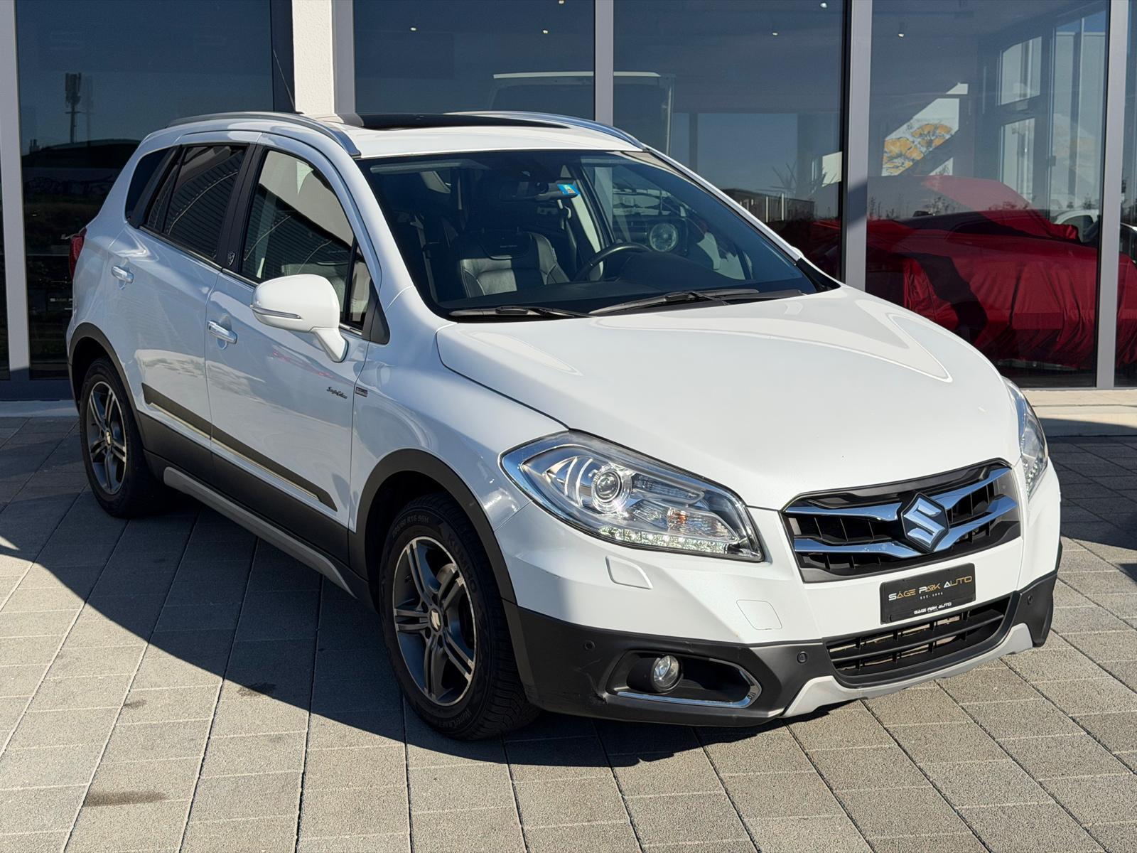SUZUKI SX4 S-Cross 1.6 TD Sergio Cellano Top 4x4-showroom-element-1