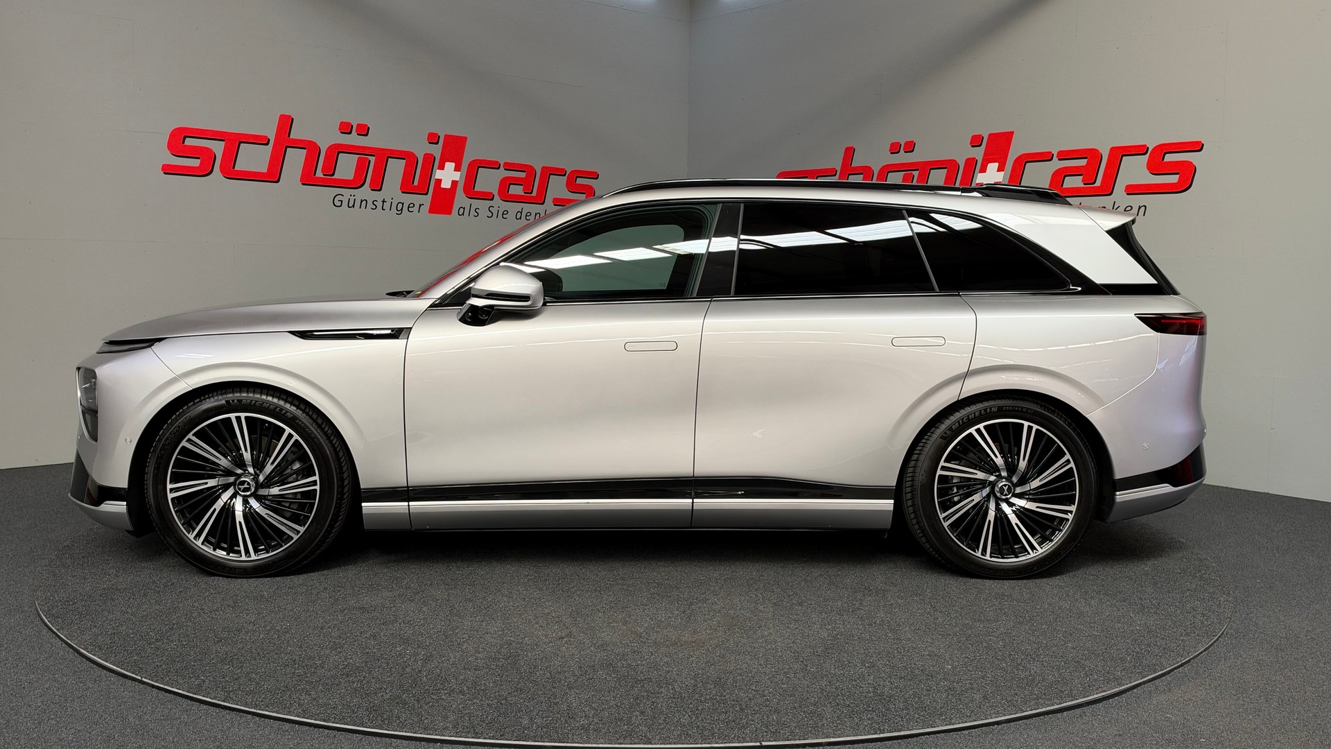 XPENG G9 93kWh Performance AWD MY26-showroom-element-2