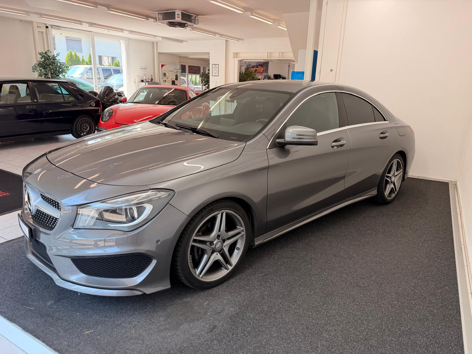 MERCEDES-BENZ CLA 180 AMG Line 7G-DCT-image-5