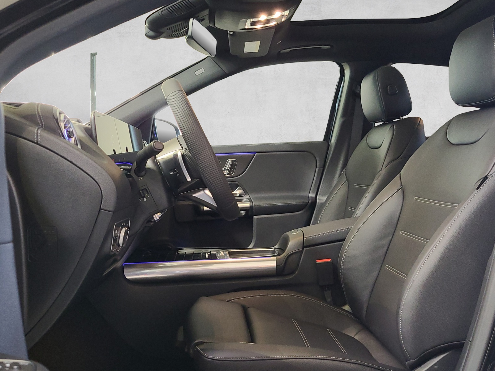 MERCEDES-BENZ GLA 250 AMG 4M Swiss Star H247-image-6