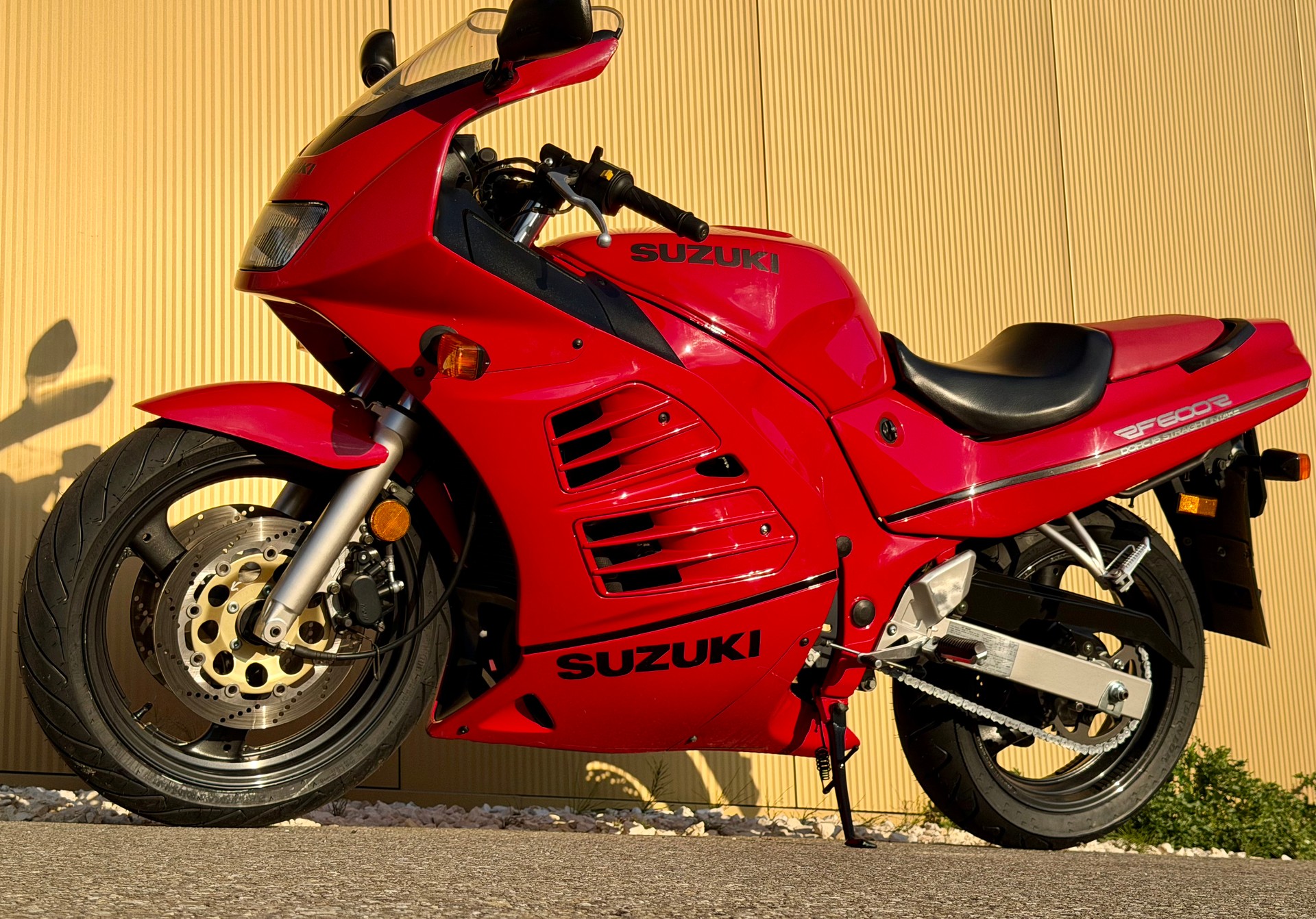 SUZUKI RF 600 R-image-9