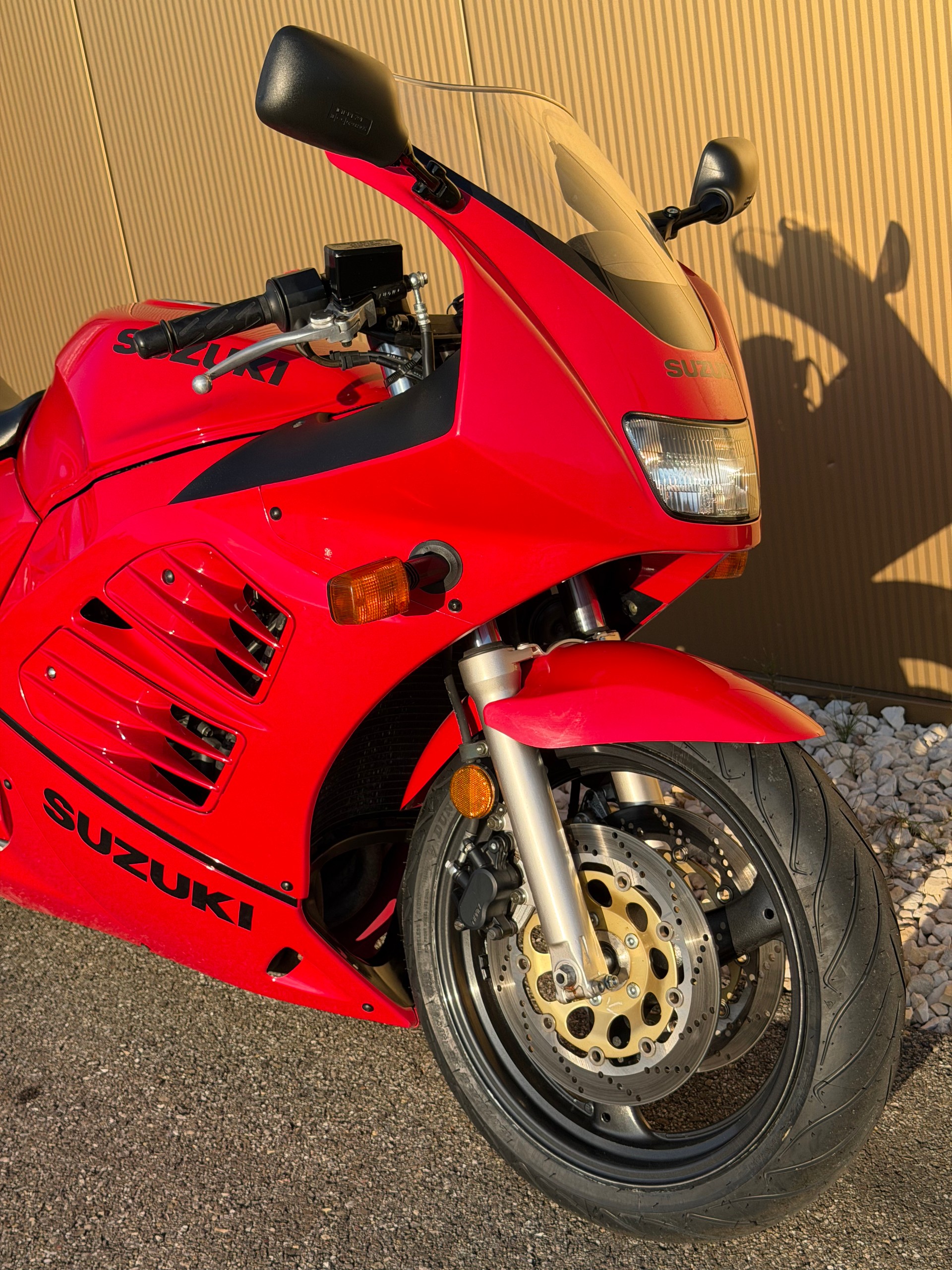 SUZUKI RF 600 R-image-1