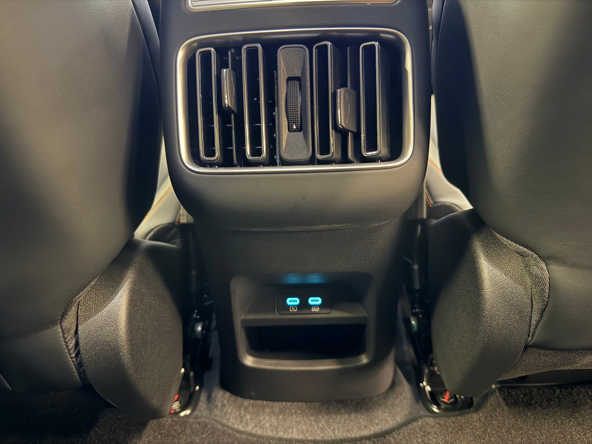 BYD Sealion 5 DM-i Design-image-15