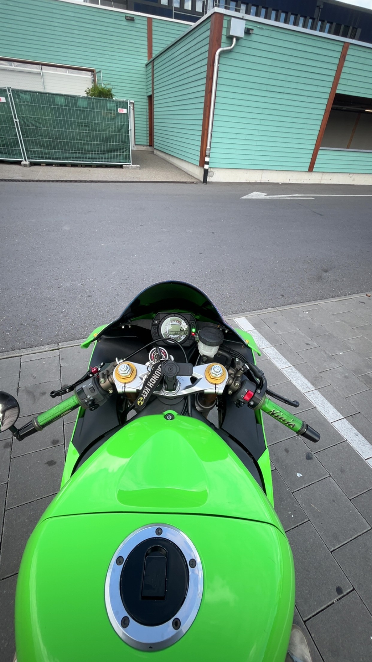 KAWASAKI NINJA ZX-6R-image-6