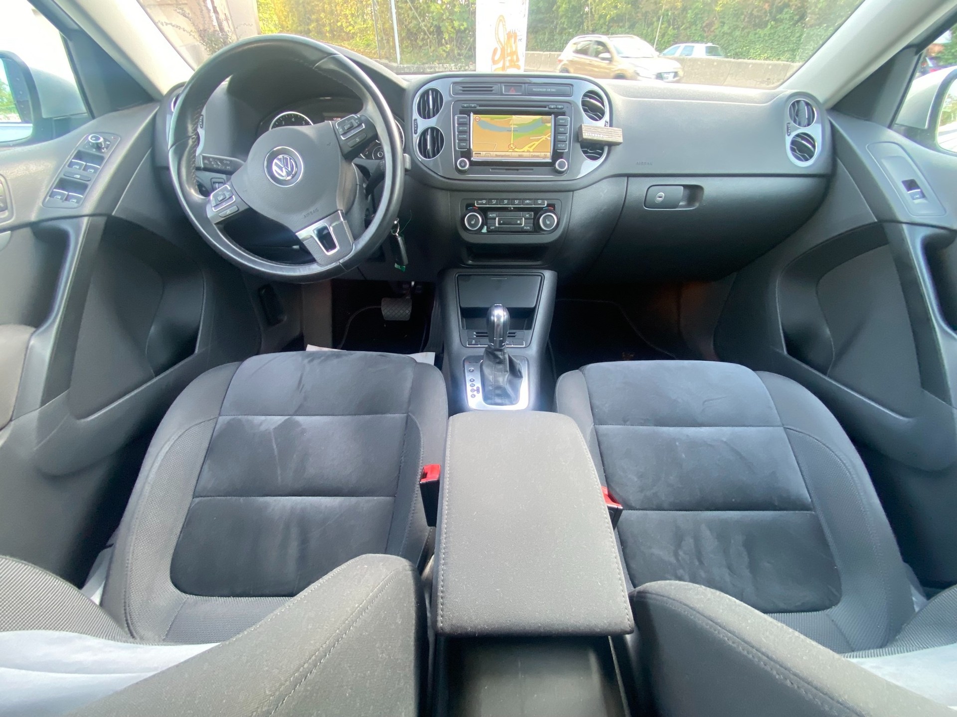 VW Tiguan 2.0 TSI Sport&Style 4Motion DSG-image-10