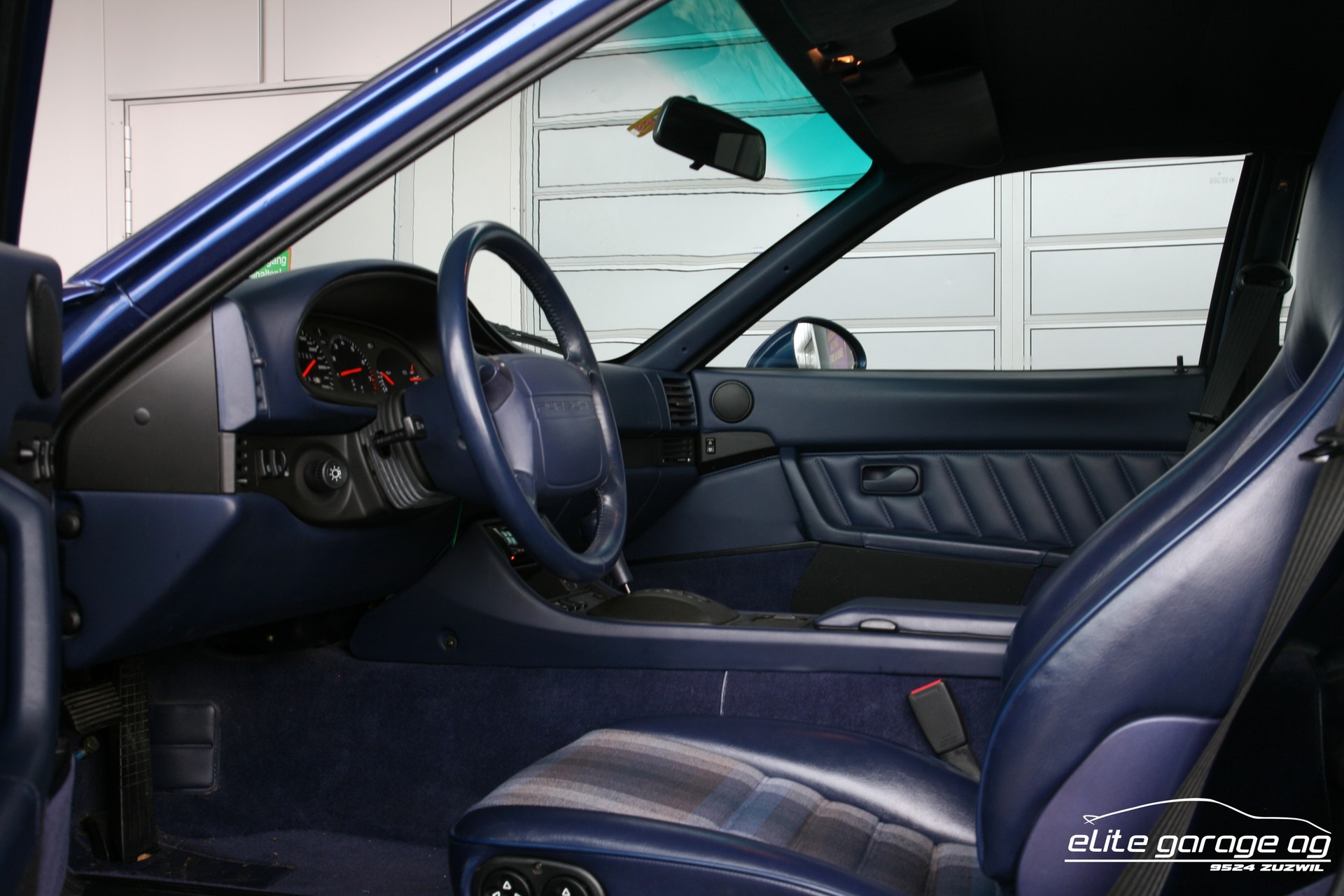 PORSCHE 968-image-13